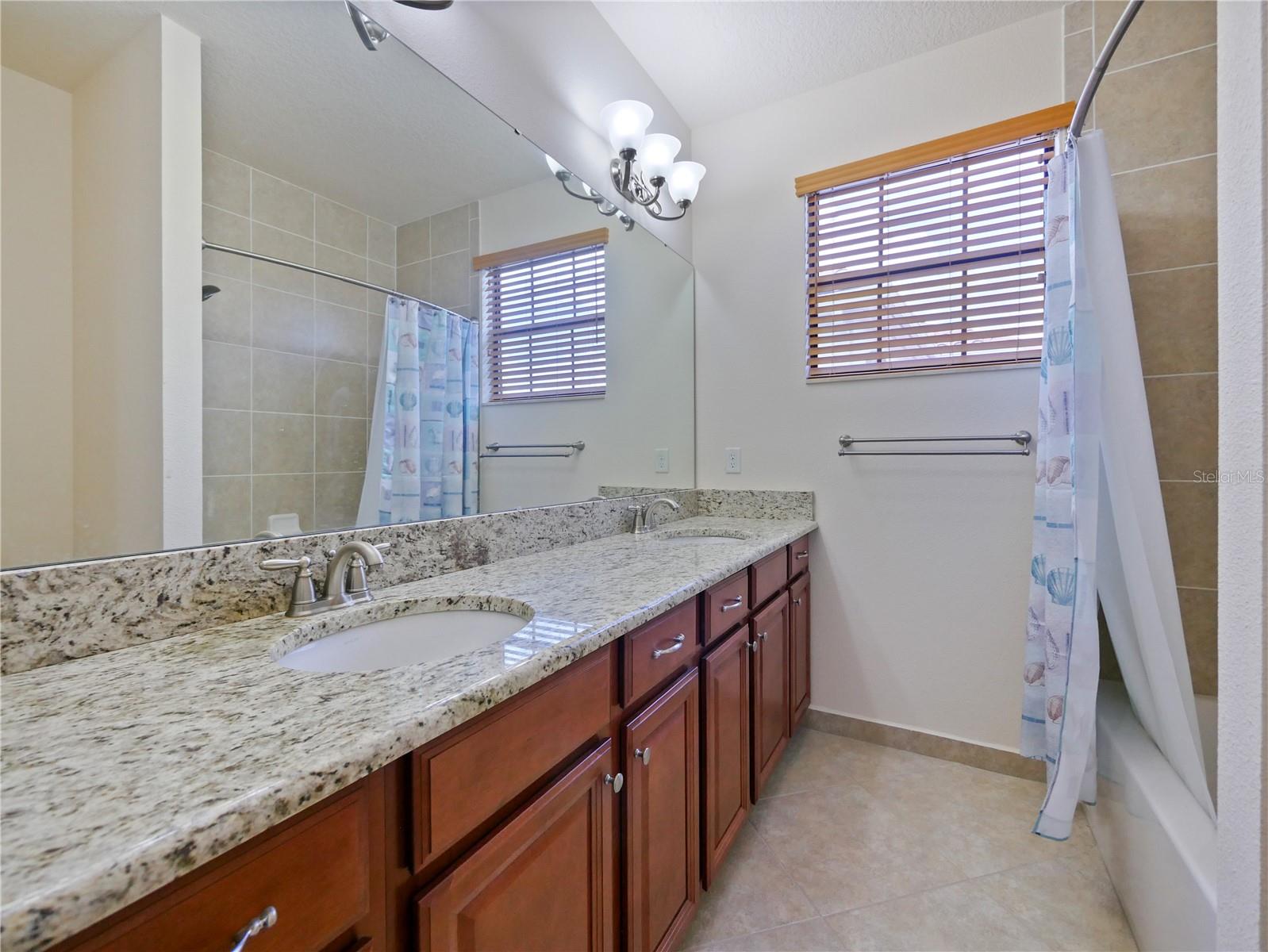 Orlando, Florida, 32832, United States, 5 Bedrooms Bedrooms, ,4 BathroomsBathrooms,Residential,Active,1894191