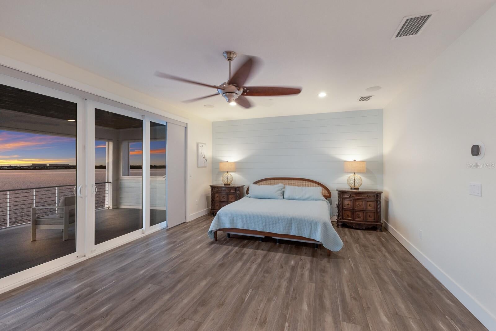 Bradenton, Florida, 34208, United States, ,5 BathroomsBathrooms,Residential,Active,1745633