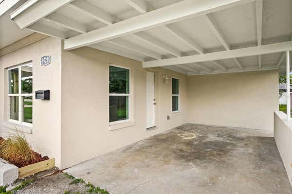 6921 38TH AVE N, SAINT PETERSBURG, FL 33710, photo 4 of 39