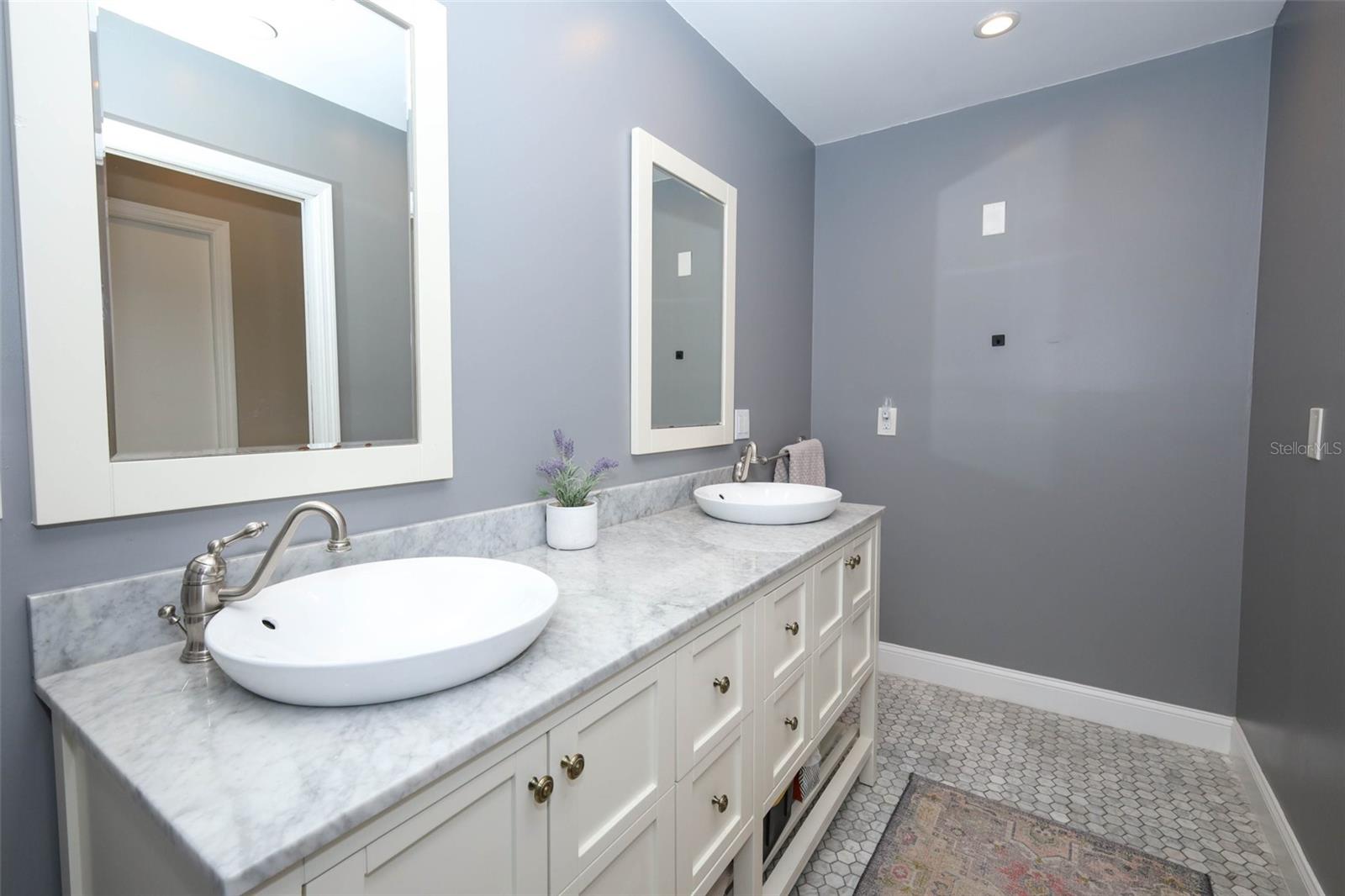 New Smyrna Beach, Florida, 32169, United States, 4 Bedrooms Bedrooms, ,4 BathroomsBathrooms,Residential,Active,1985597