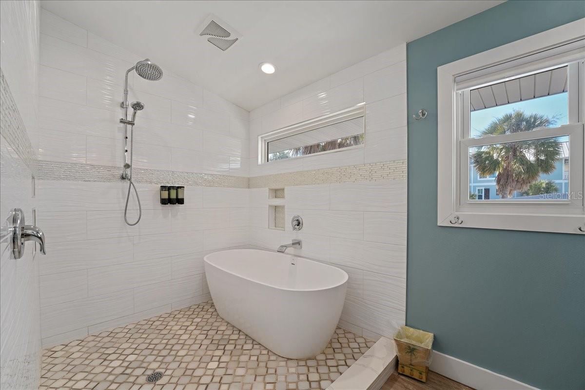 Anna Maria, Florida, 34216, United States, 3 Bedrooms Bedrooms, ,3 BathroomsBathrooms,Residential,Active,1970949