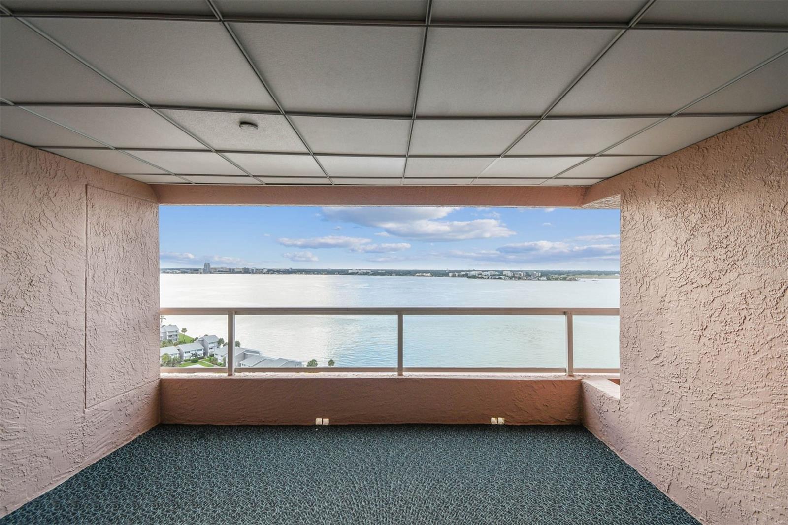 Clearwater Beach, Florida, 33767, United States, 2 Bedrooms Bedrooms, ,3 BathroomsBathrooms,Residential,Active,1919072