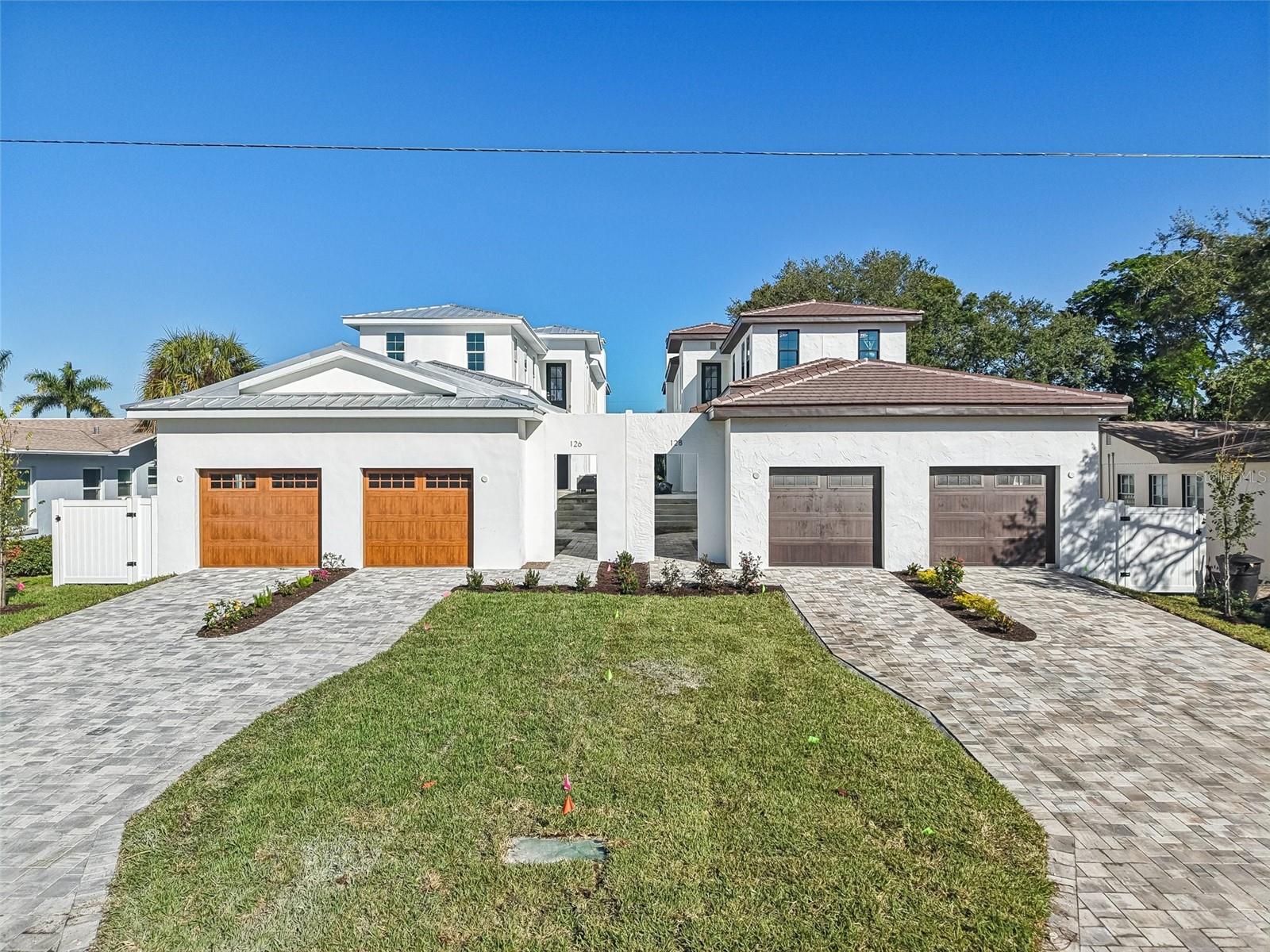 St Petersburg, Florida, 33704, United States, 4 Bedrooms Bedrooms, ,4 BathroomsBathrooms,Residential,Active,2015262
