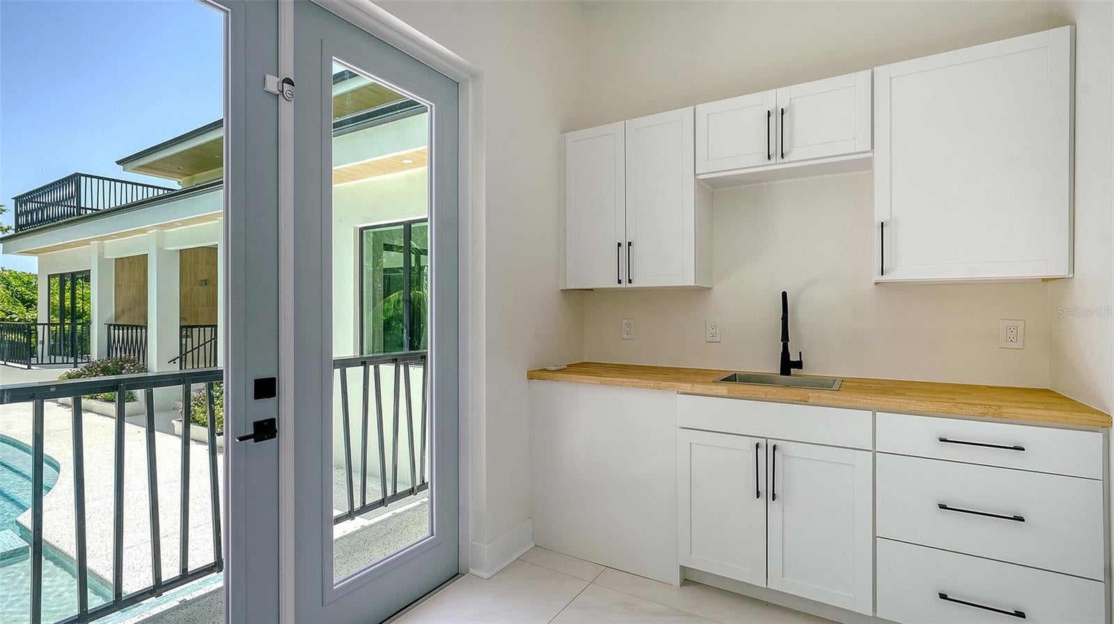 Sarasota, Florida, 34239, United States, ,7 BathroomsBathrooms,Residential,Active,1849492