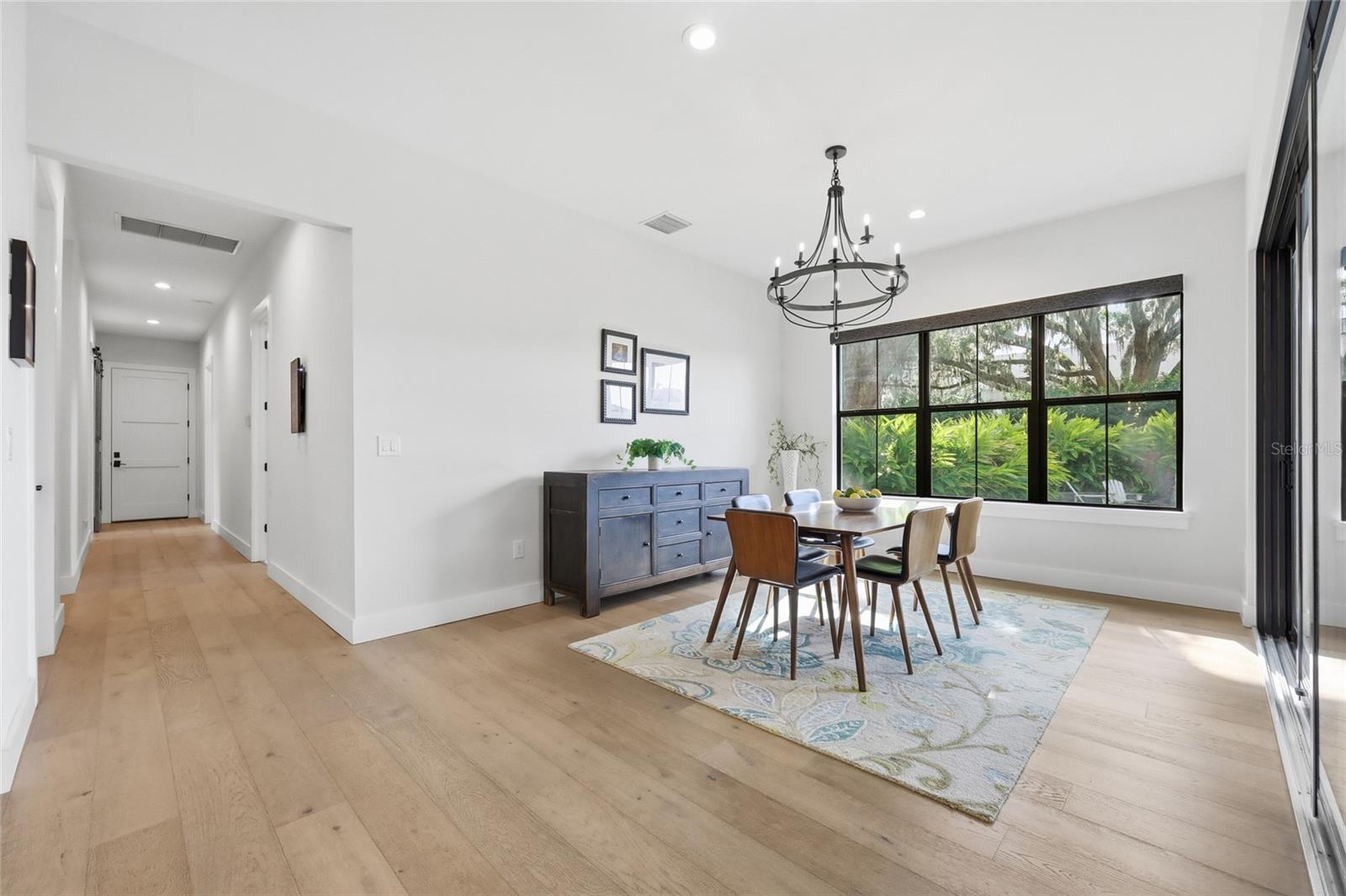 Winter Garden, Florida, 34787, United States, 5 Bedrooms Bedrooms, ,3 BathroomsBathrooms,Residential,Active,2009833