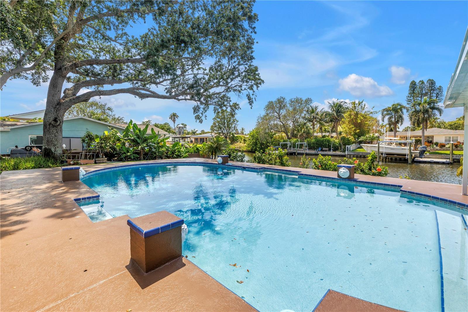 St Petersburg, Florida, 33703, United States, 5 Bedrooms Bedrooms, ,3 BathroomsBathrooms,Residential,Active,1824530