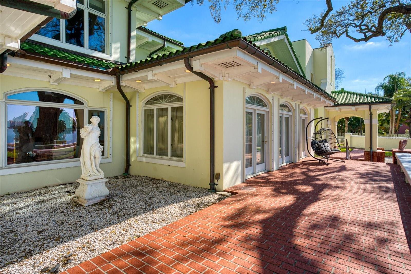Clearwater, Florida, 33756, United States, 10 Bedrooms Bedrooms, ,11 BathroomsBathrooms,Residential,Active,1738489