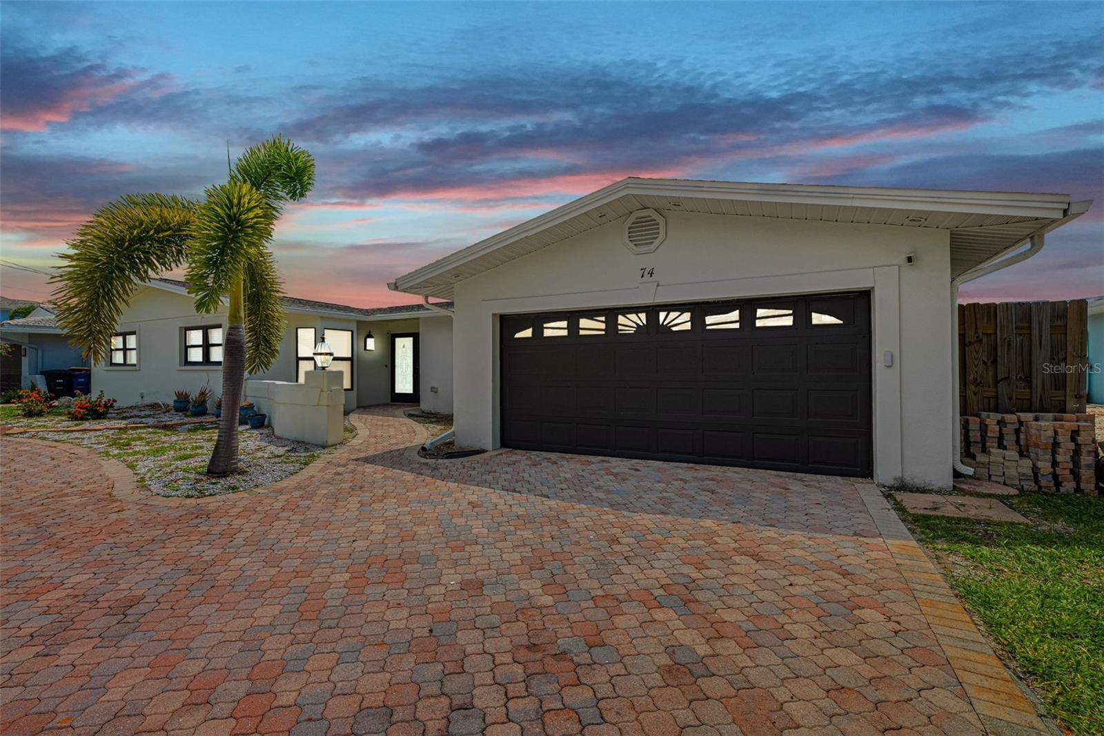 Clearwater Beach, Florida, 33767, United States, 3 Bedrooms Bedrooms, ,2 BathroomsBathrooms,Residential,Active,1894990