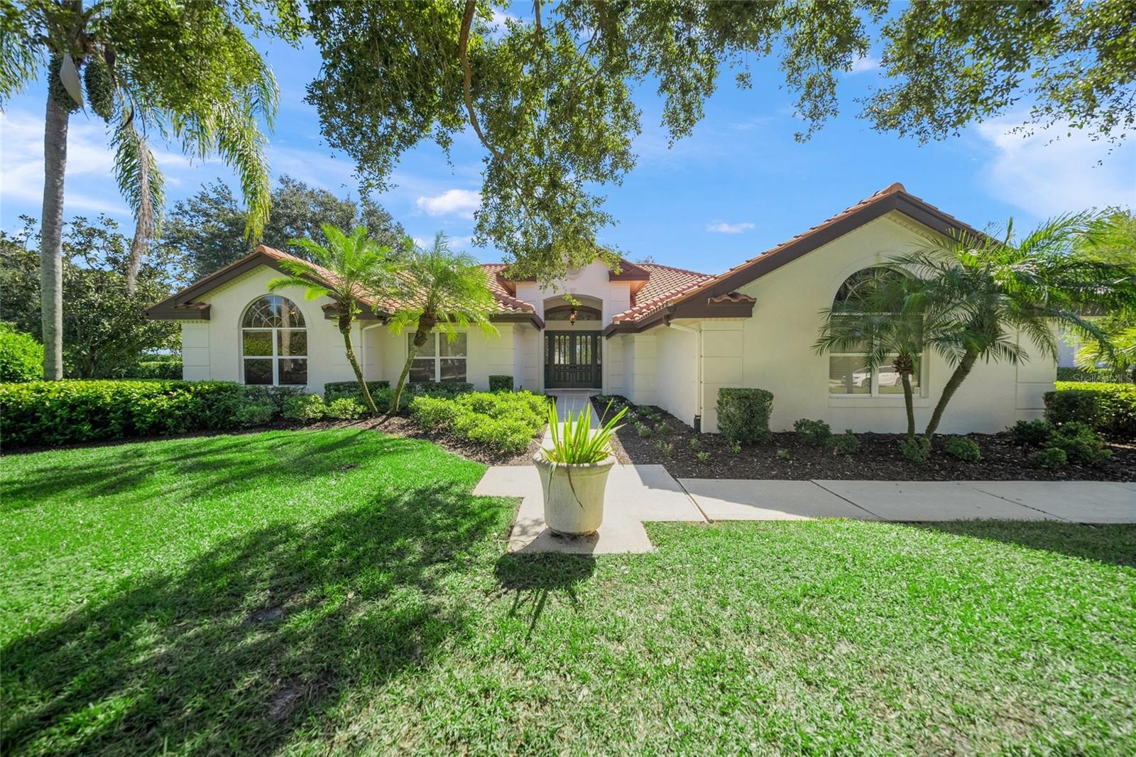 Sarasota, Florida, 34240, United States, 4 Bedrooms Bedrooms, ,5 BathroomsBathrooms,Residential,Active,1968088