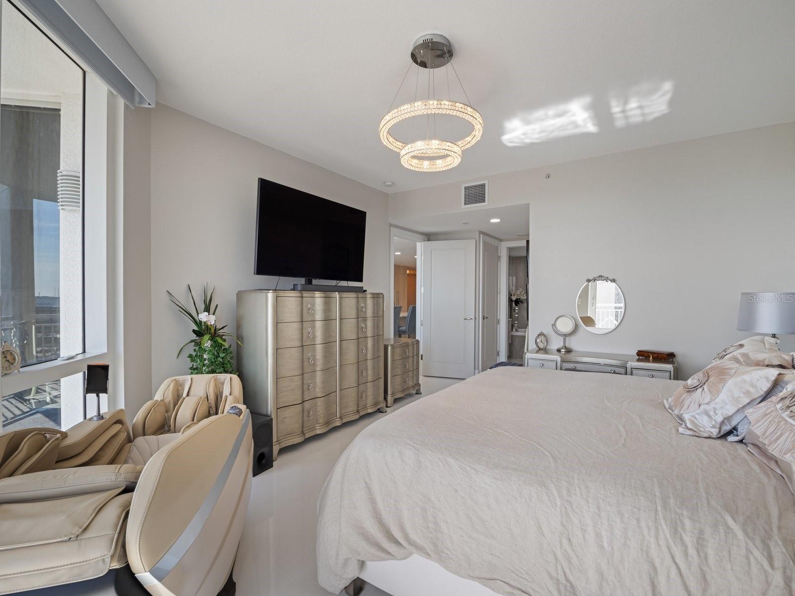 Clearwater, Florida, 33755, United States, 2 Bedrooms Bedrooms, ,2 BathroomsBathrooms,Residential,Active,2007640