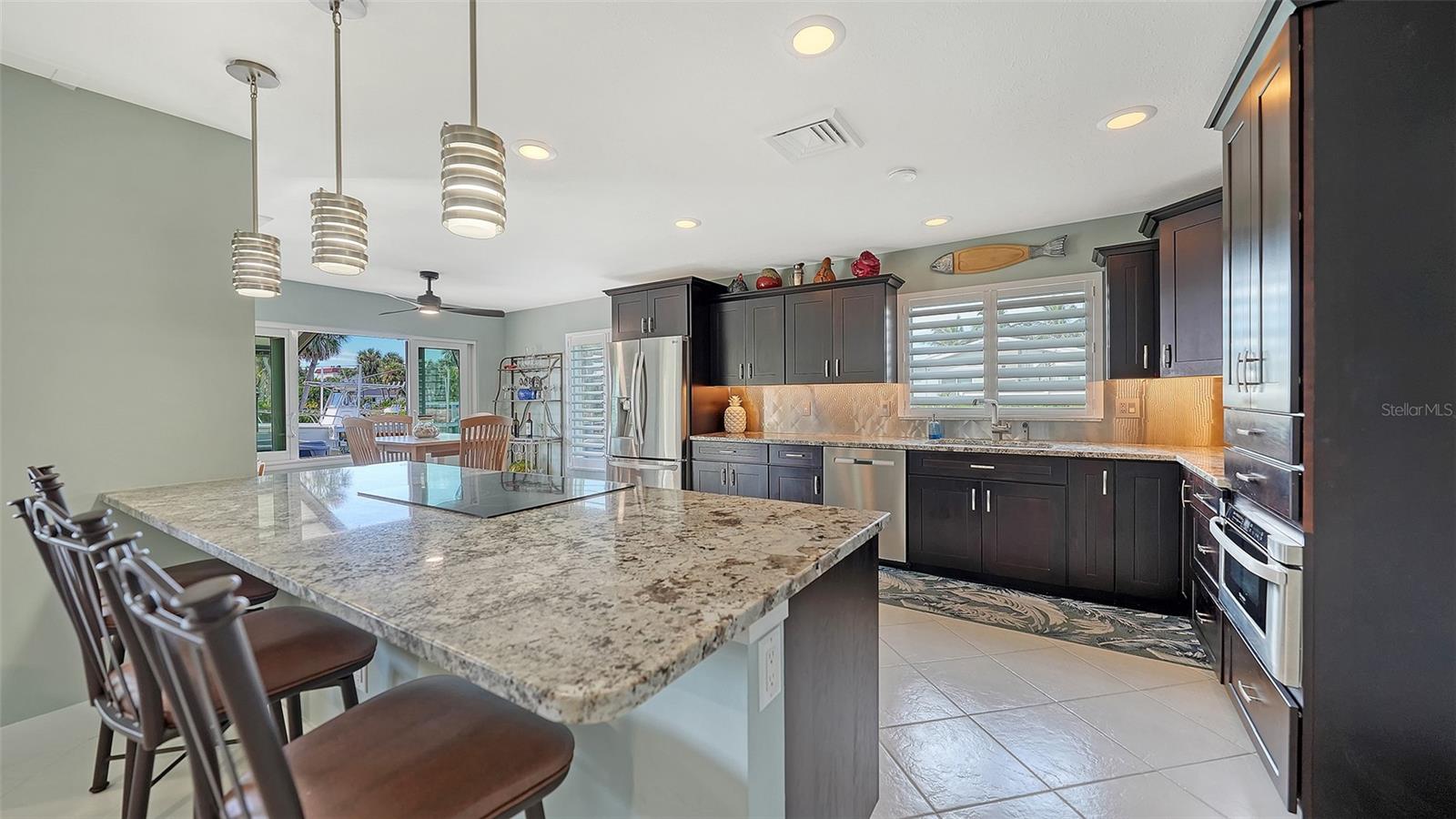 Sarasota, Florida, 34242, United States, 2 Bedrooms Bedrooms, ,2 BathroomsBathrooms,Residential,Active,1971807