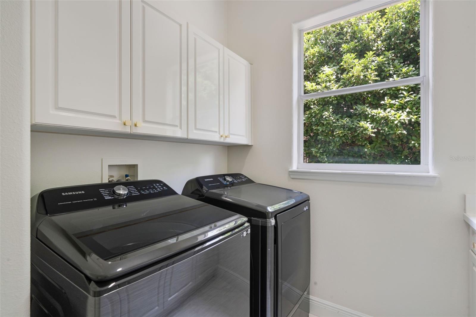 Davenport, Florida, 33837, United States, 5 Bedrooms Bedrooms, ,4 BathroomsBathrooms,Residential,Active,1963263