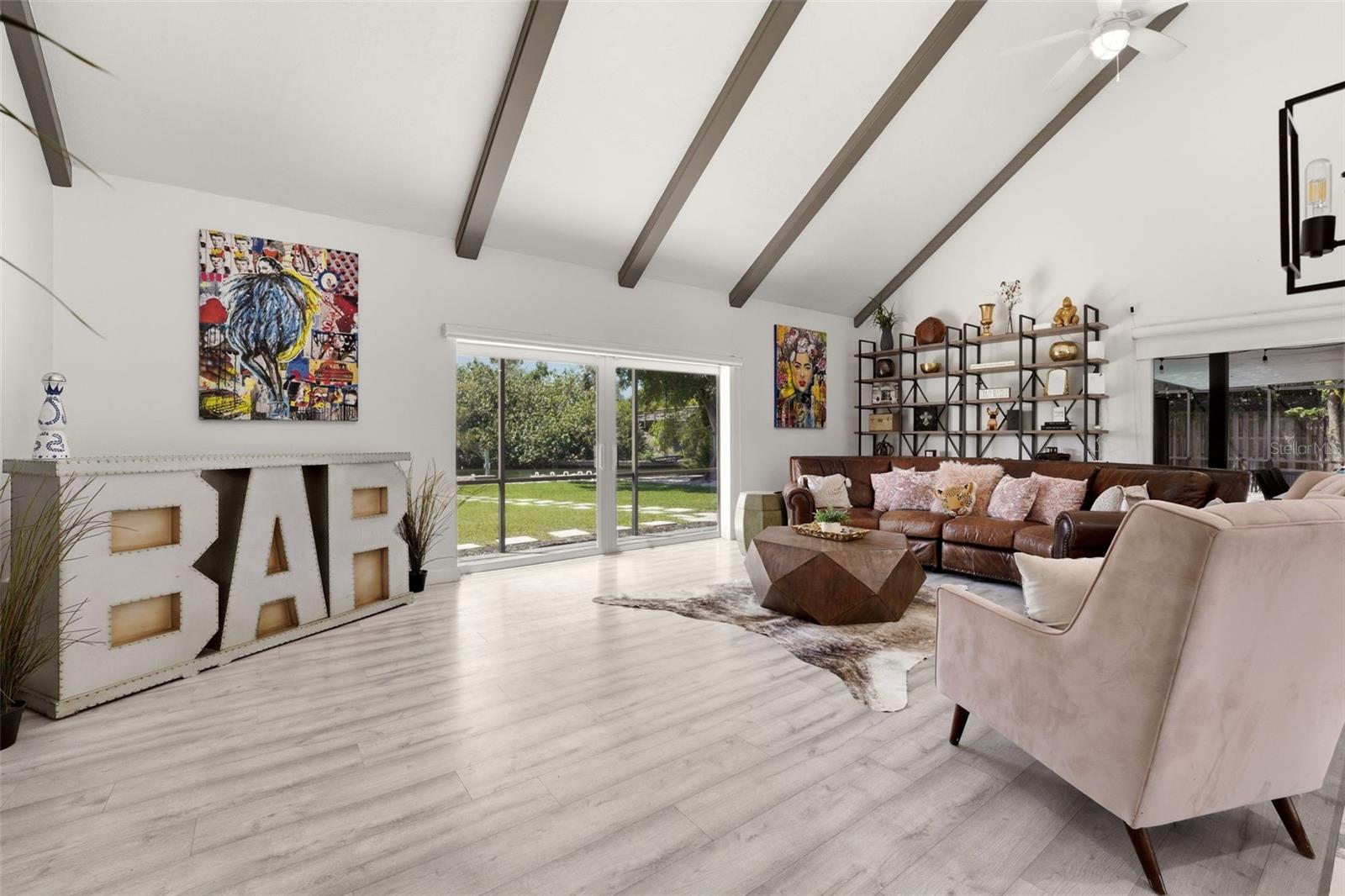 Sarasota, Florida, 34242, United States, 5 Bedrooms Bedrooms, ,4 BathroomsBathrooms,Residential,Active,2045533