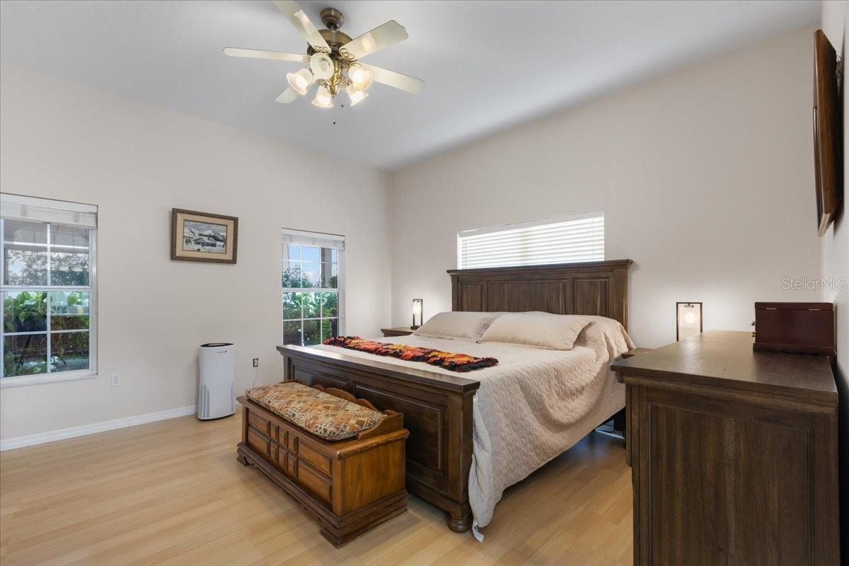 Chiefland, Florida, 32626, United States, 4 Bedrooms Bedrooms, ,5 BathroomsBathrooms,Residential,Active,1954337