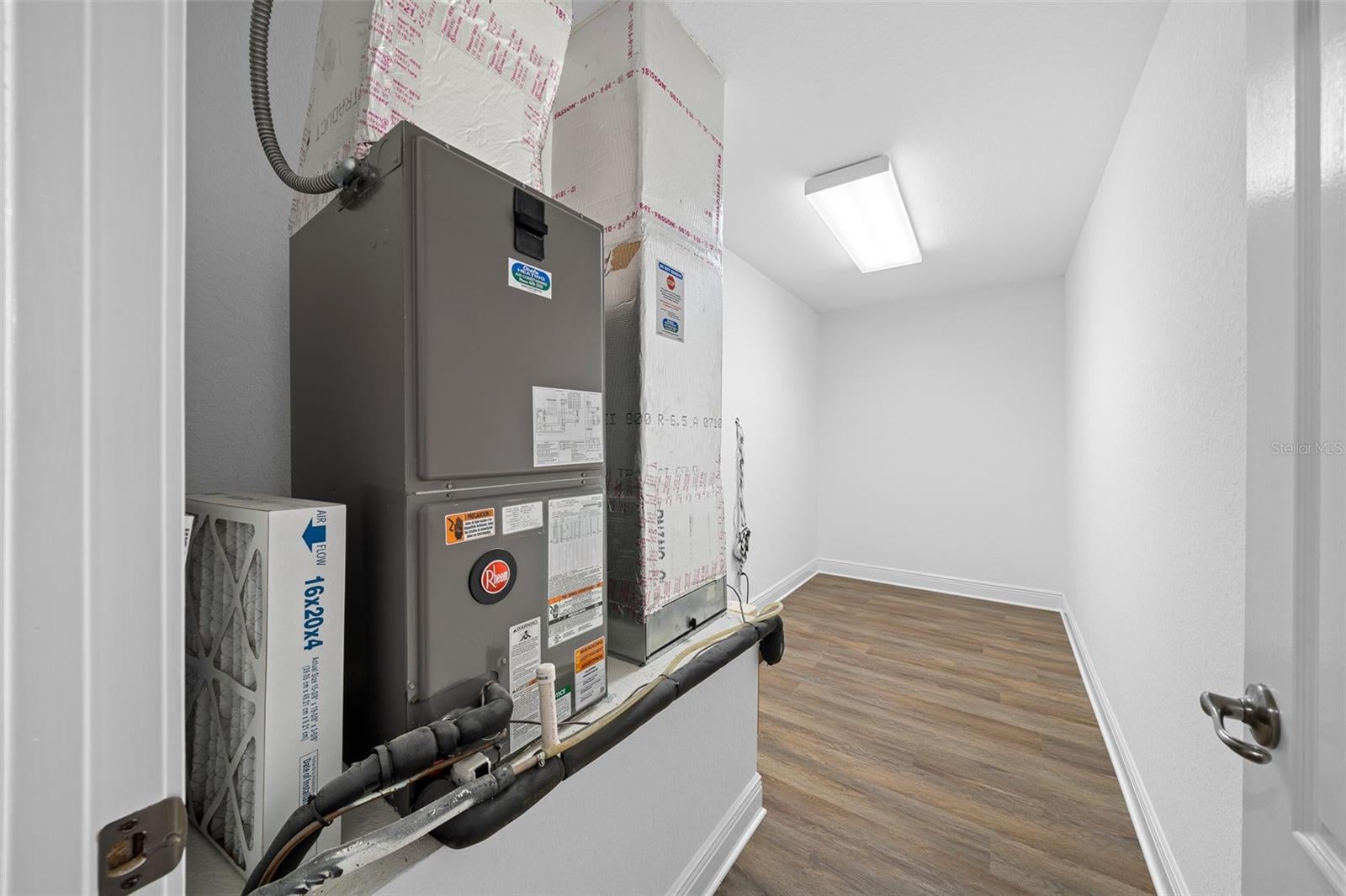 Ocala, Florida, 34471, United States, 5 Bedrooms Bedrooms, ,5 BathroomsBathrooms,Residential,Active,1909634