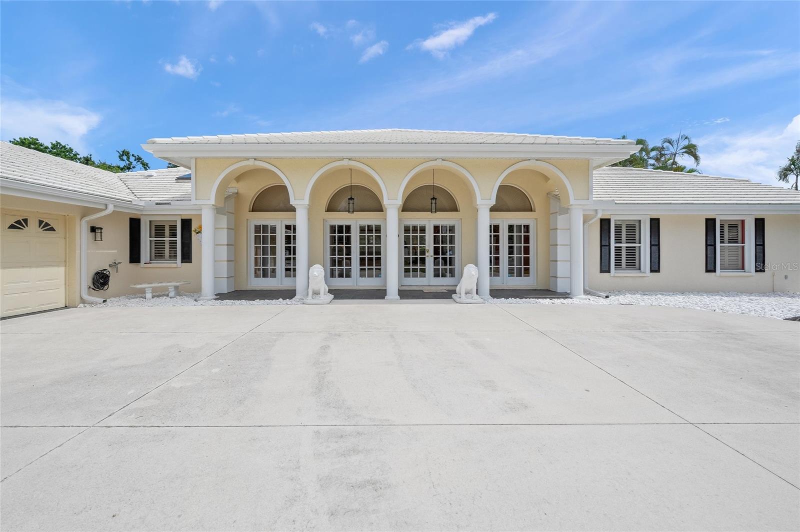 Sarasota, Florida, 34241, United States, 5 Bedrooms Bedrooms, ,4 BathroomsBathrooms,Residential,Active,1894526