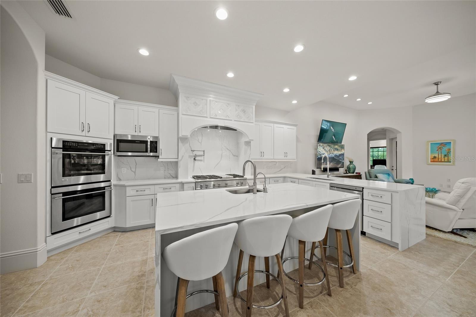 Sarasota, Florida, 34240, United States, 4 Bedrooms Bedrooms, ,5 BathroomsBathrooms,Residential,Active,1898192