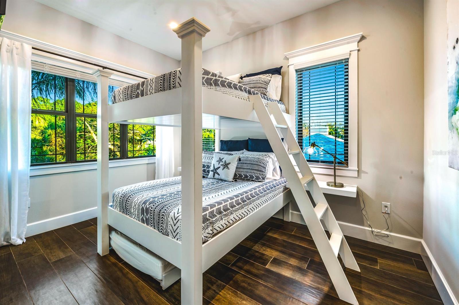 Sarasota, Florida, 34236, United States, 6 Bedrooms Bedrooms, ,6 BathroomsBathrooms,Residential,Active,1831859