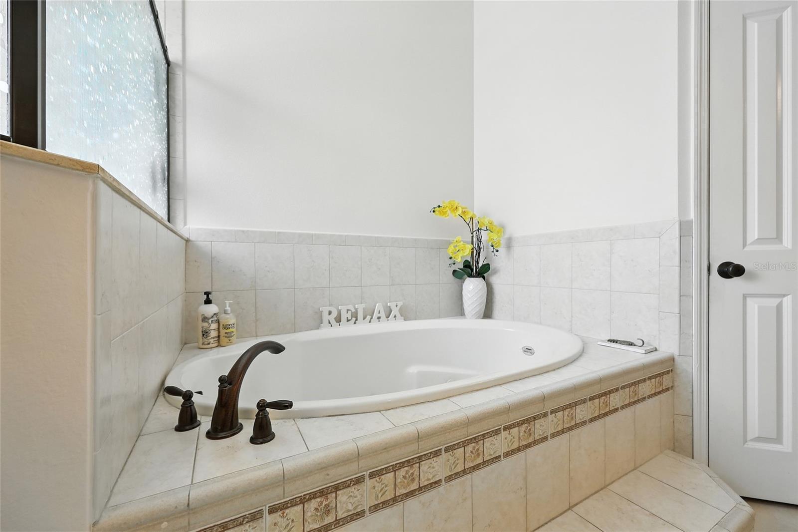 Mount Dora, Florida, 32757, United States, 6 Bedrooms Bedrooms, ,4 BathroomsBathrooms,Residential,Active,1920256