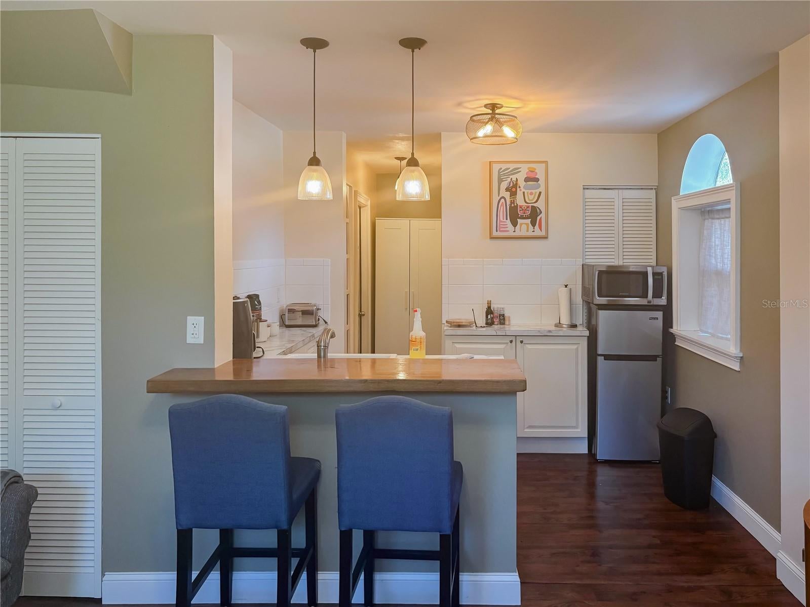 St Petersburg, Florida, 33705, United States, 6 Bedrooms Bedrooms, ,4 BathroomsBathrooms,Residential,Active,1986869