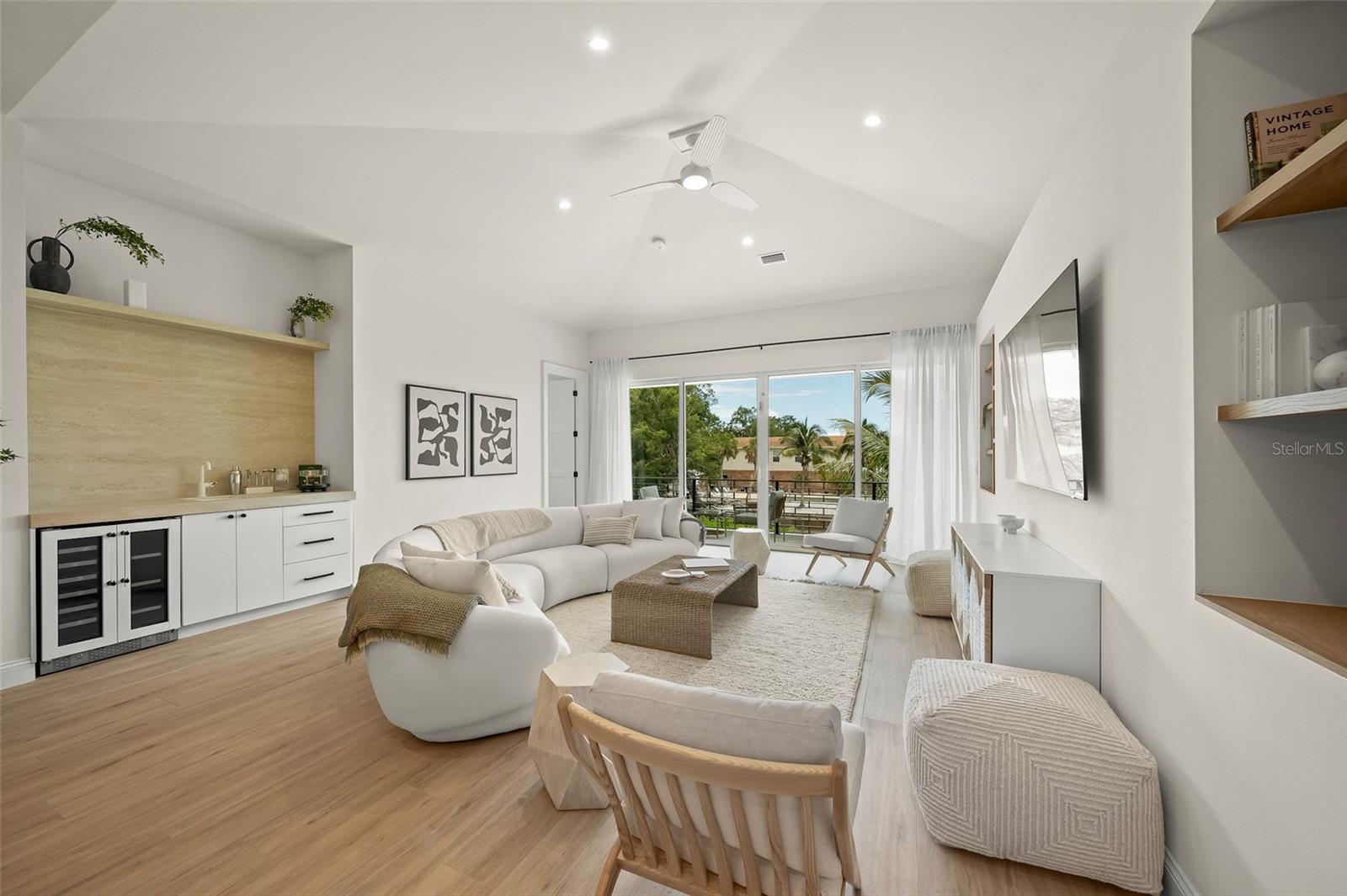 Sarasota, Florida, 34242, United States, 4 Bedrooms Bedrooms, ,5 BathroomsBathrooms,Residential,Active,1922294