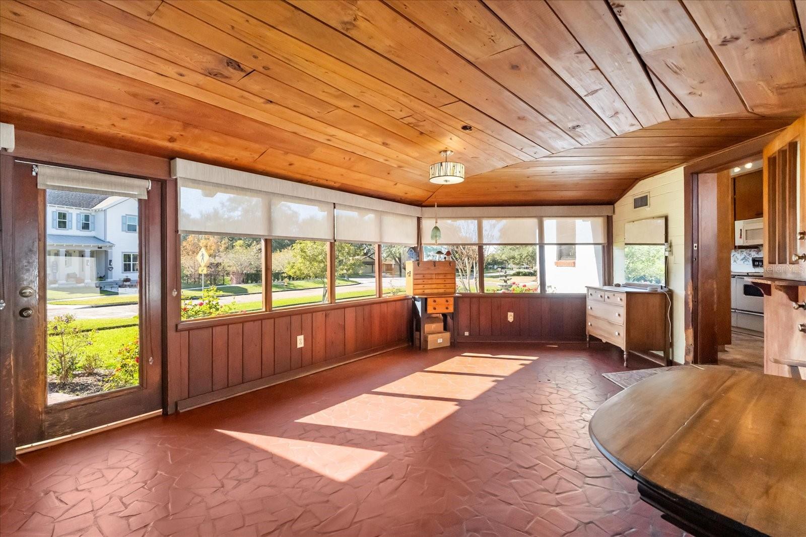 Winter Garden, Florida, 34787, United States, 3 Bedrooms Bedrooms, ,3 BathroomsBathrooms,Residential,Active,2001352