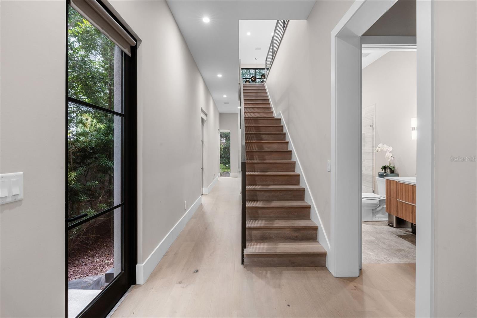 Winter Park, Florida, 32789, United States, 3 Bedrooms Bedrooms, ,4 BathroomsBathrooms,Residential,Active,1884859