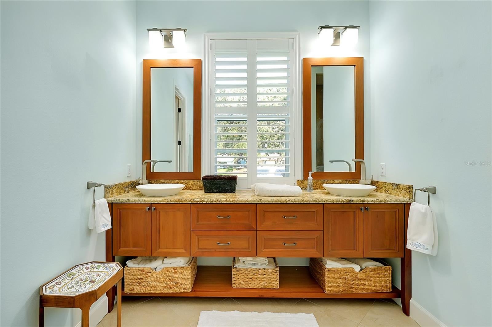 Venice, Florida, 34285, United States, 3 Bedrooms Bedrooms, ,3 BathroomsBathrooms,Residential,Active,2008926