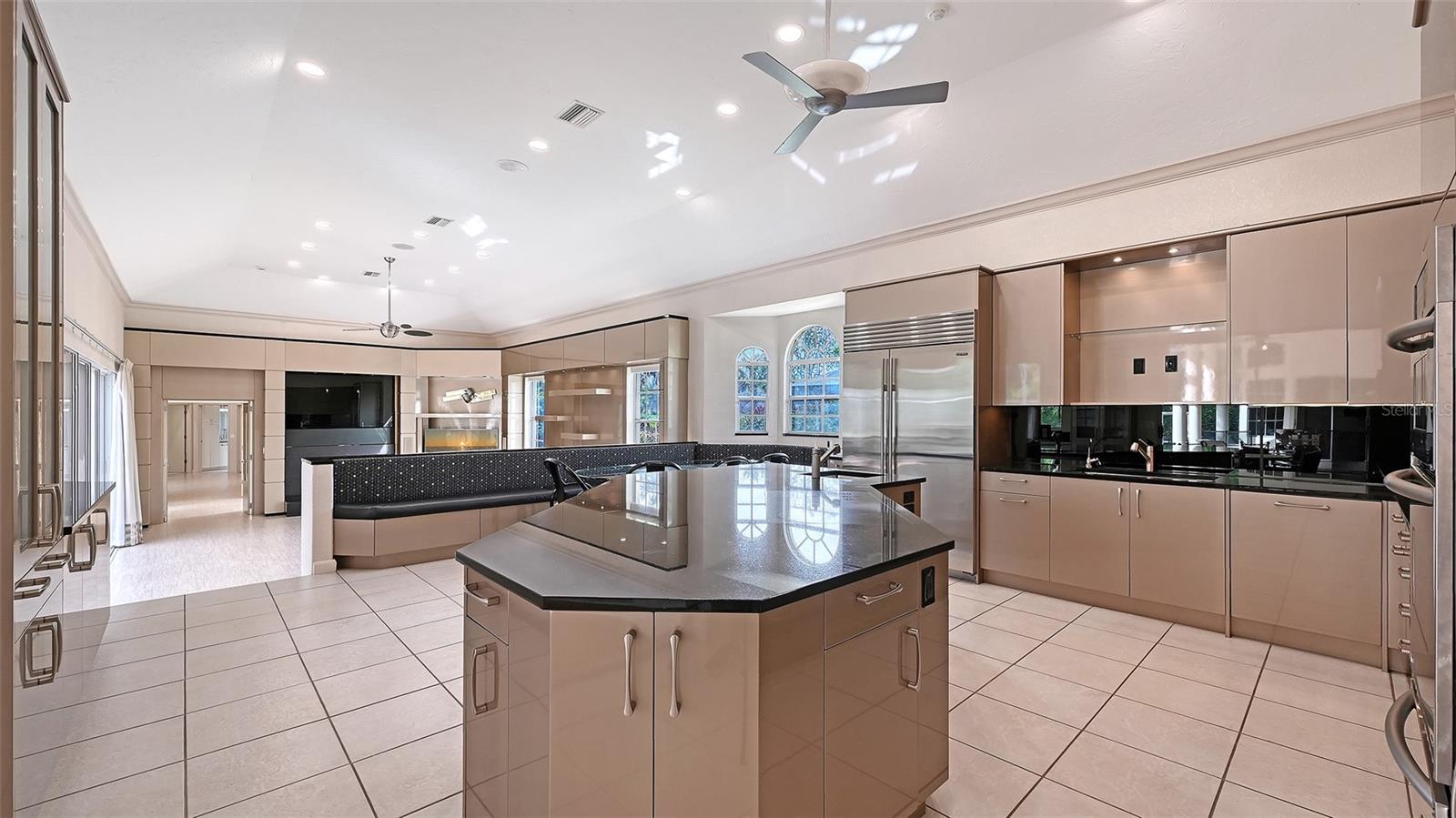 Sarasota, Florida, 34241, United States, 6 Bedrooms Bedrooms, ,5 BathroomsBathrooms,Residential,Active,2027822