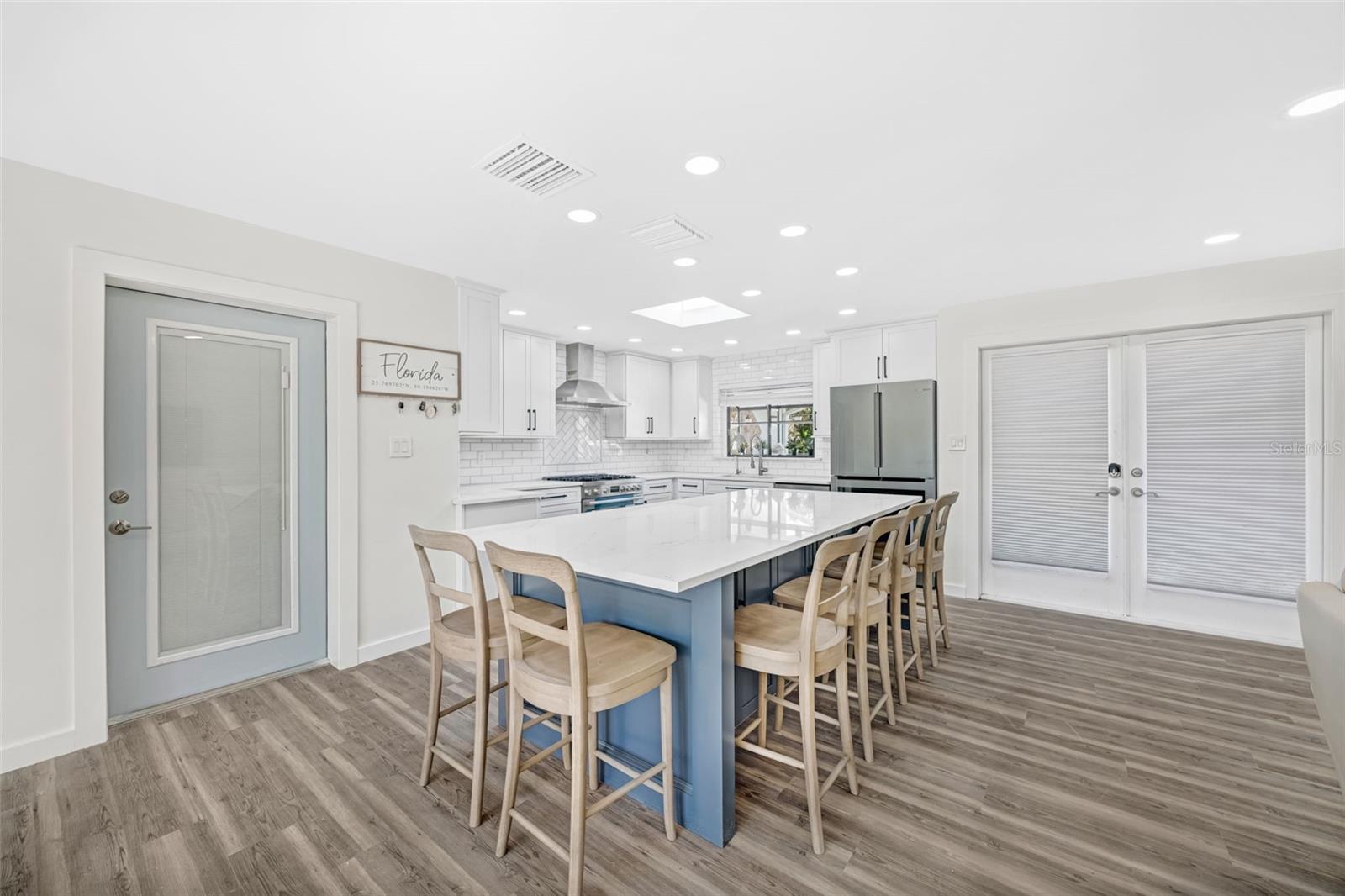 Clearwater Beach, Florida, 33767, United States, 3 Bedrooms Bedrooms, ,2 BathroomsBathrooms,Residential,Active,1894990