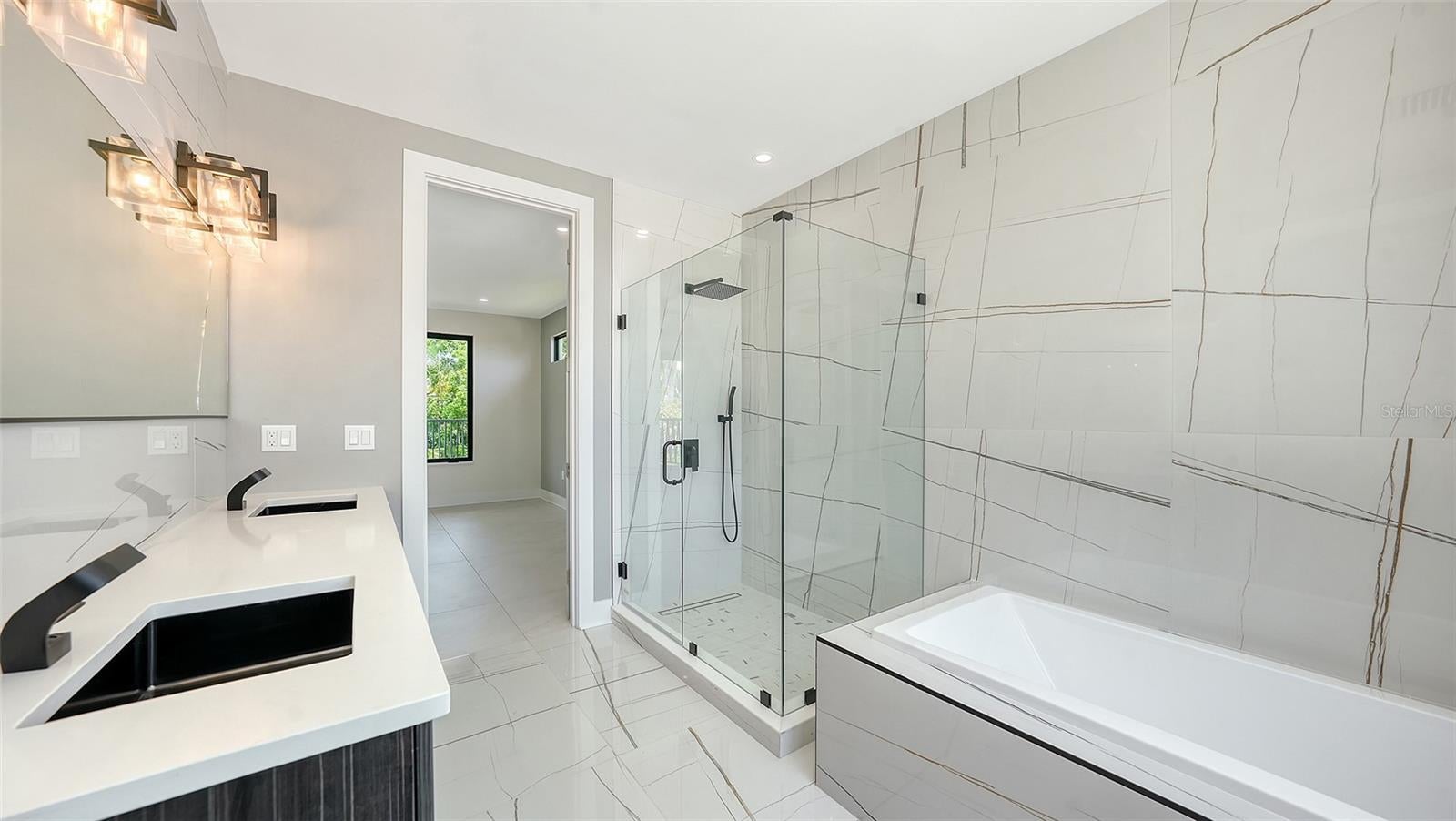 Sarasota, Florida, 34239, United States, ,7 BathroomsBathrooms,Residential,Active,1849492