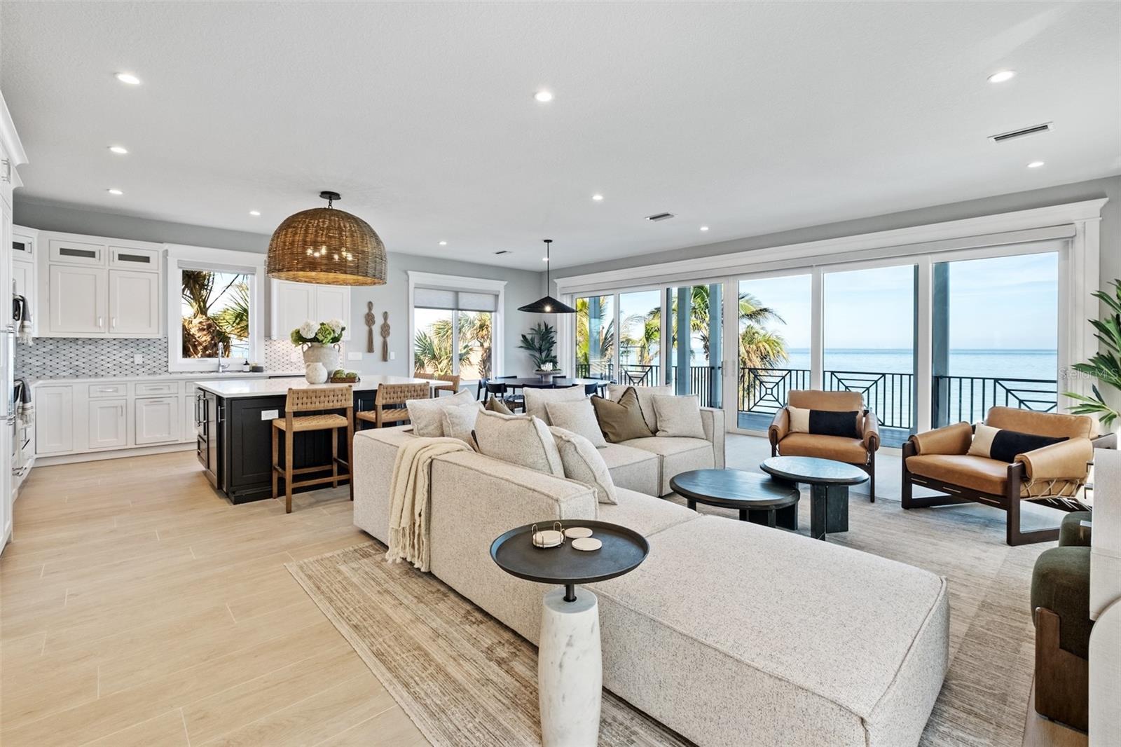 Anna Maria, Florida, 34216, United States, 7 Bedrooms Bedrooms, ,8 BathroomsBathrooms,Residential,Active,1892423