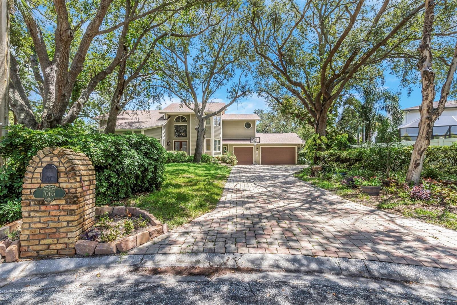 St Petersburg, Florida, 33702, United States, 5 Bedrooms Bedrooms, ,4 BathroomsBathrooms,Residential,Active,1920242