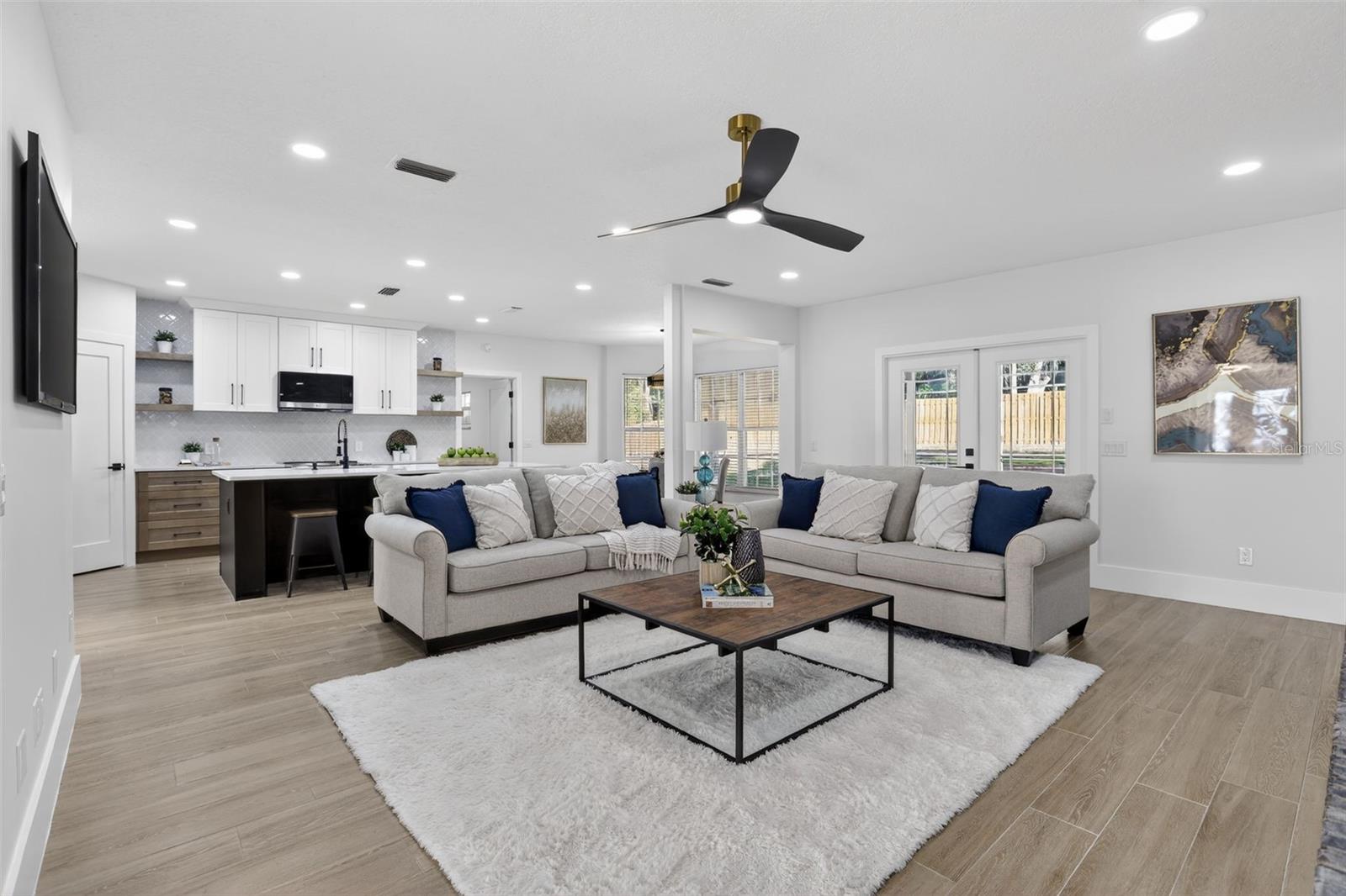 Winter Springs, Florida, 32708, United States, 5 Bedrooms Bedrooms, ,5 BathroomsBathrooms,Residential,Active,2006960