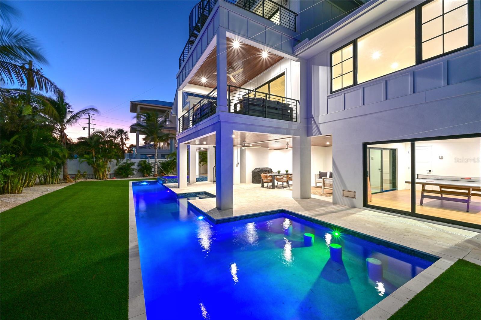 Holmes Beach, Florida, 34217, United States, 4 Bedrooms Bedrooms, ,4 BathroomsBathrooms,Residential,Active,1995267