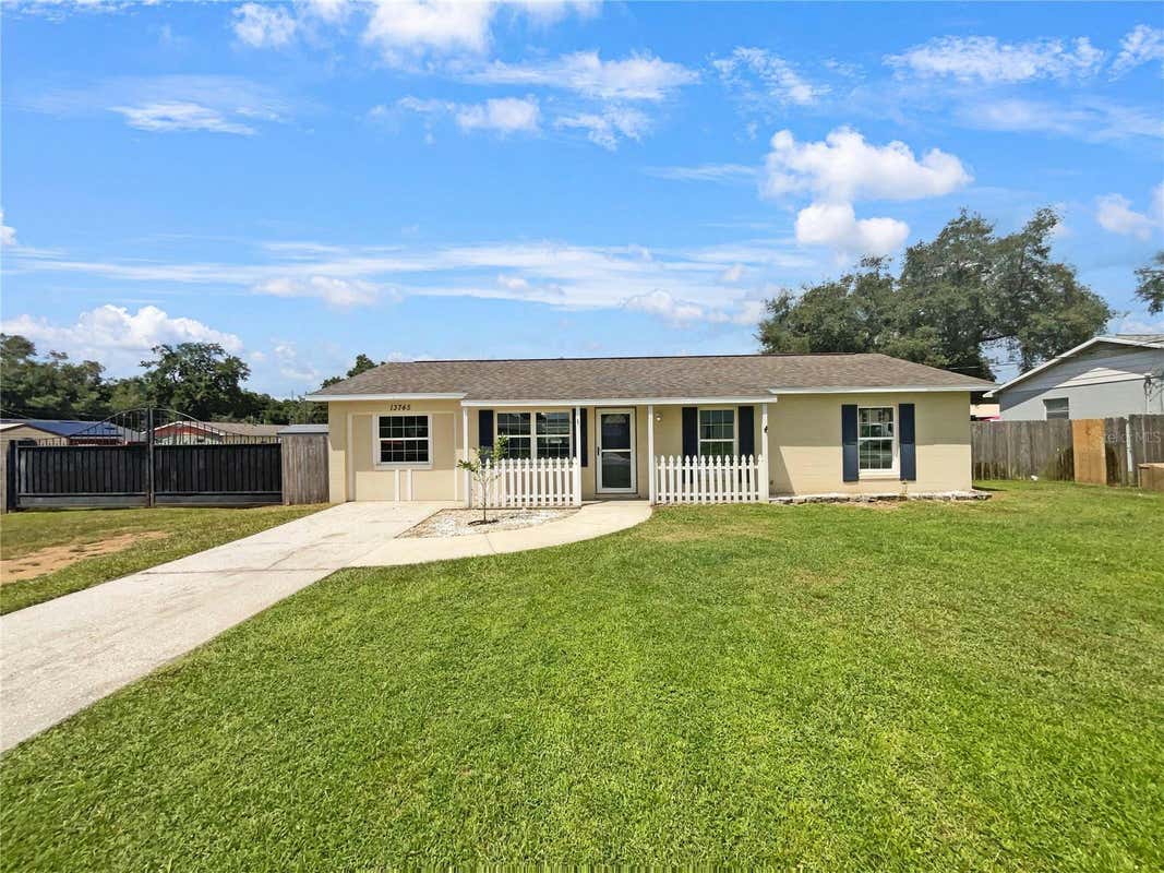 13745 ADAMS ST, GRAND ISLAND, FL 32735, photo 1 of 18