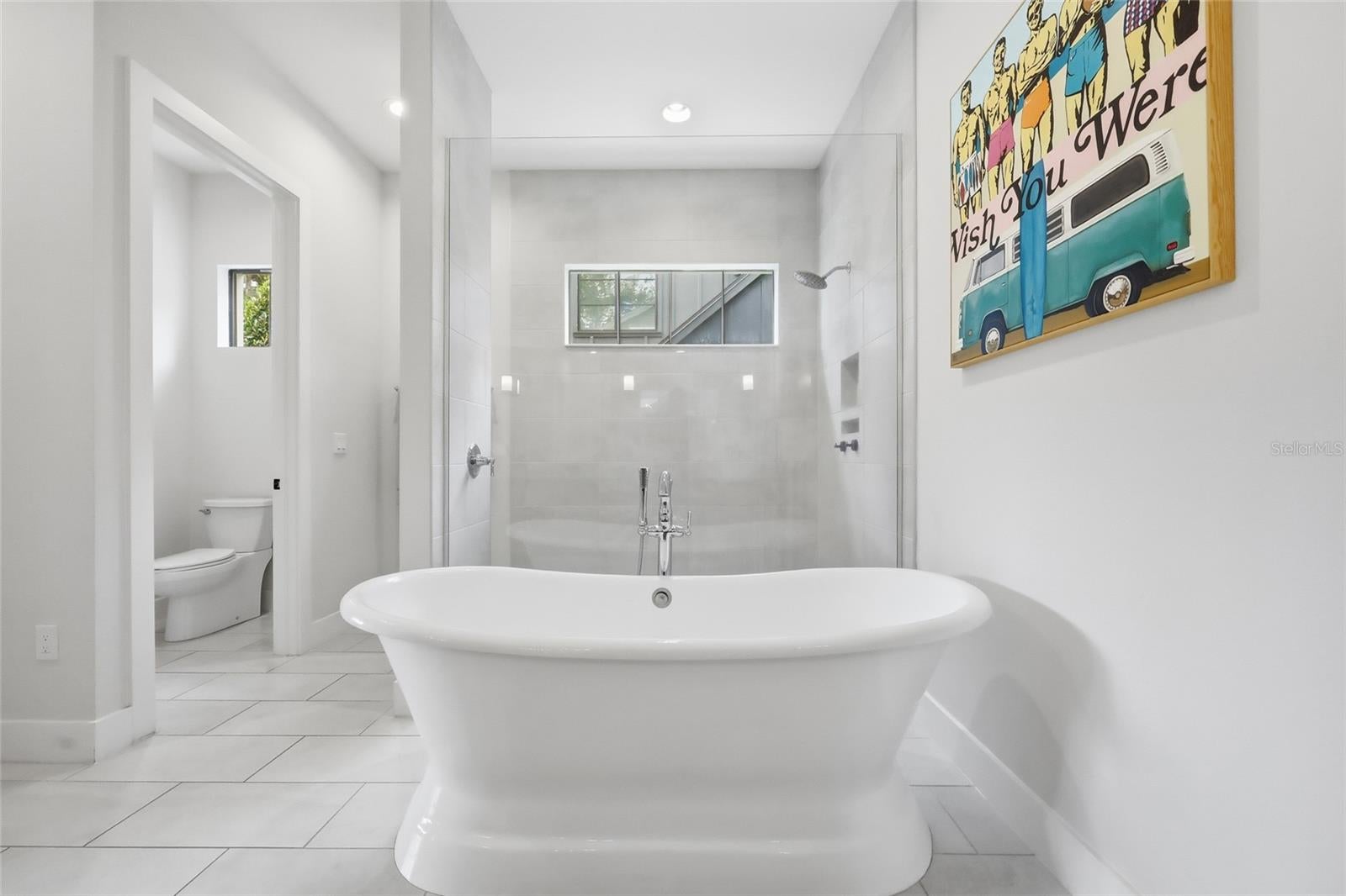 Winter Garden, Florida, 34787, United States, 5 Bedrooms Bedrooms, ,3 BathroomsBathrooms,Residential,Active,2009833