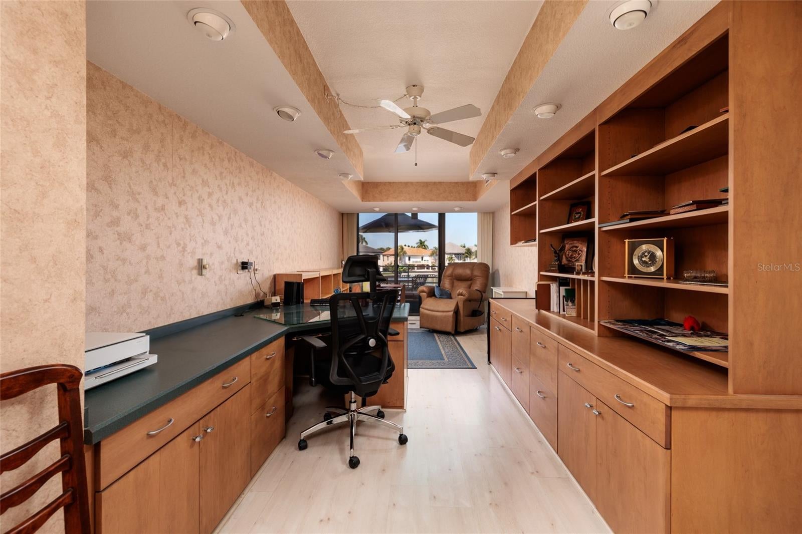 St Petersburg, Florida, 33707, United States, 4 Bedrooms Bedrooms, ,5 BathroomsBathrooms,Residential,Active,1985578