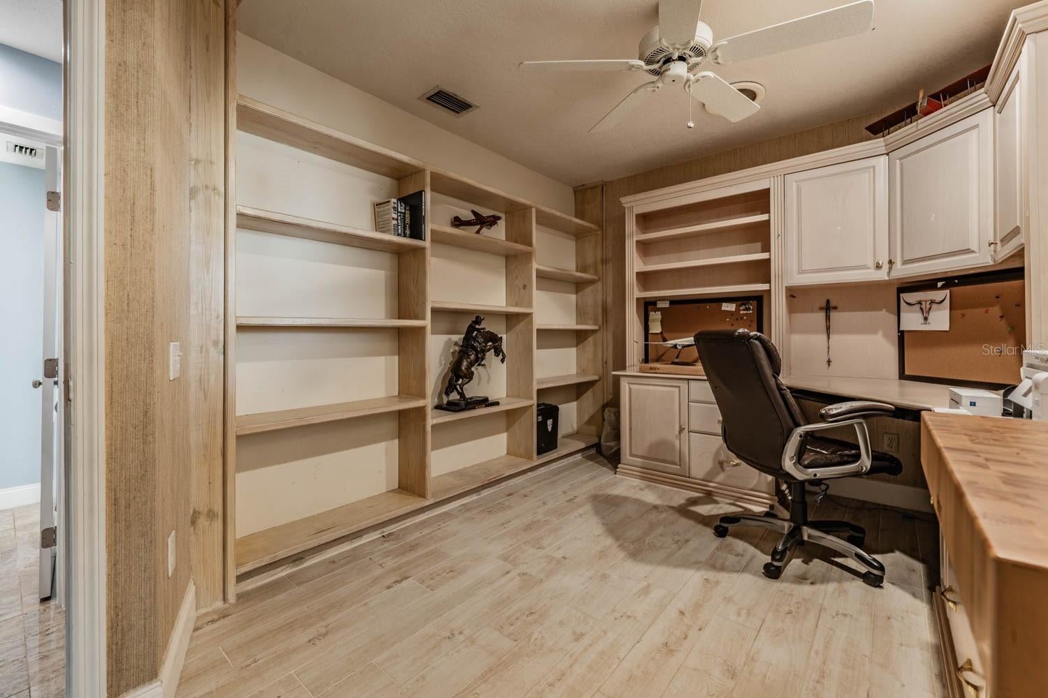 Tarpon Springs, Florida, 34688, United States, 4 Bedrooms Bedrooms, ,4 BathroomsBathrooms,Residential,Active,2044985
