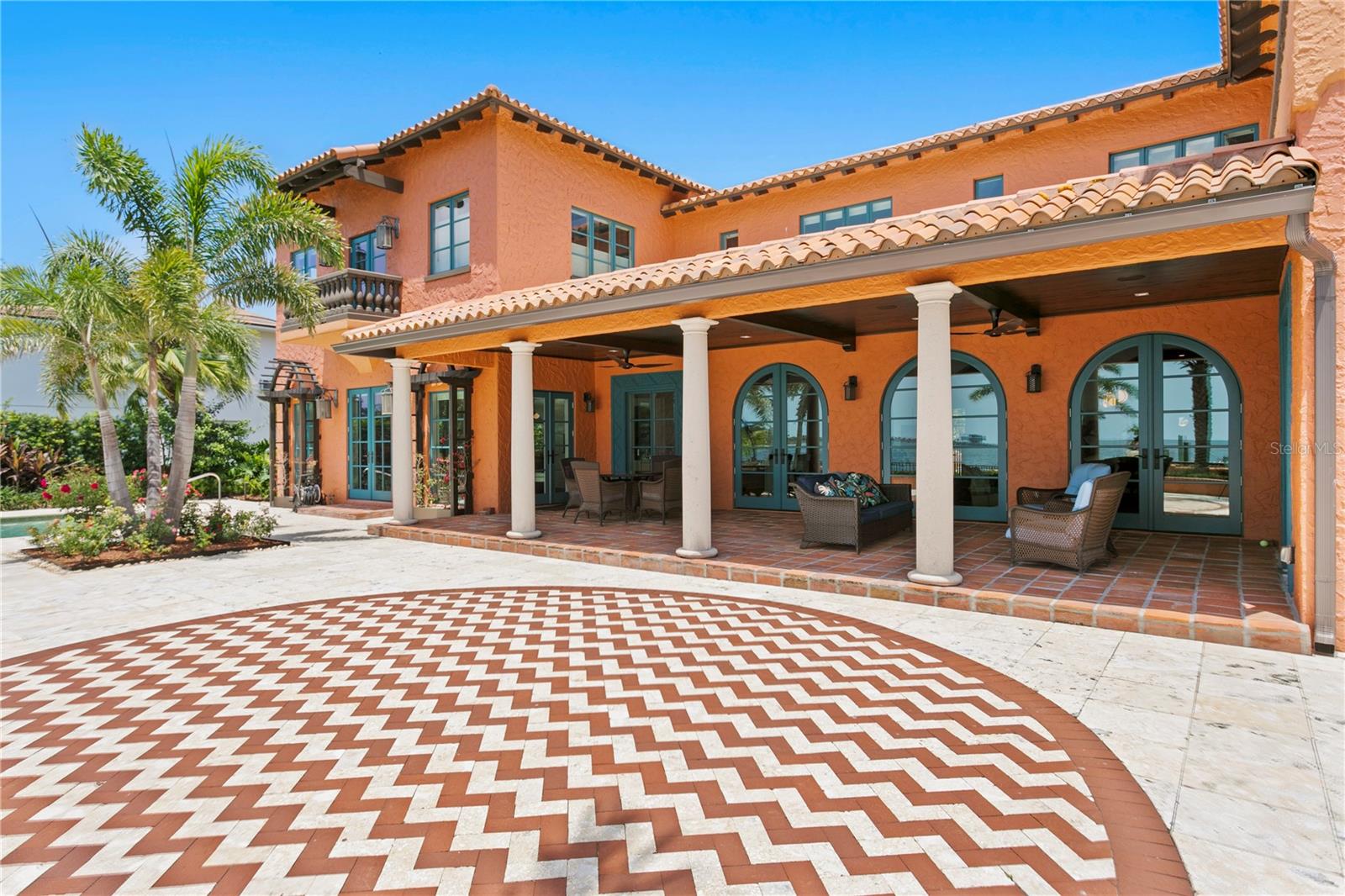 St Petersburg, Florida, 33704, United States, 6 Bedrooms Bedrooms, ,7 BathroomsBathrooms,Residential,Active,1871834