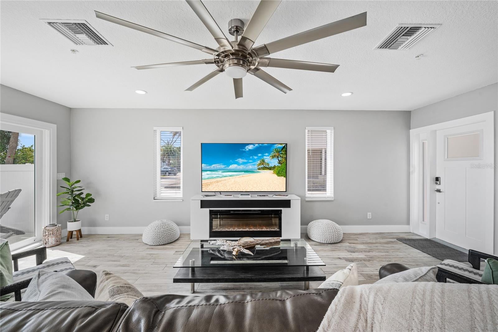 Titusville, Florida, 32780, United States, ,3 BathroomsBathrooms,Residential,Active,1820391