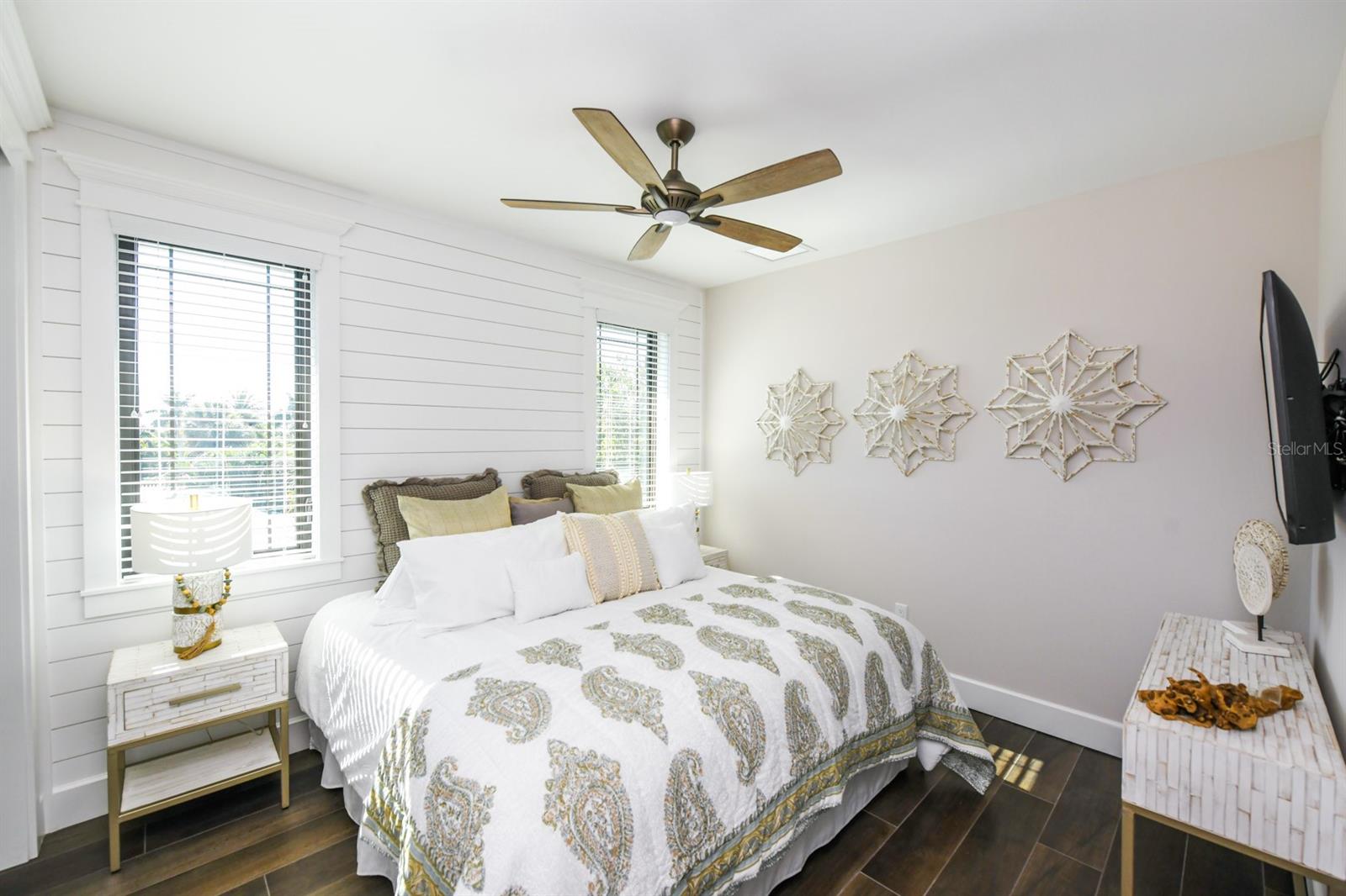 Sarasota, Florida, 34236, United States, 6 Bedrooms Bedrooms, ,6 BathroomsBathrooms,Residential,Active,1831859