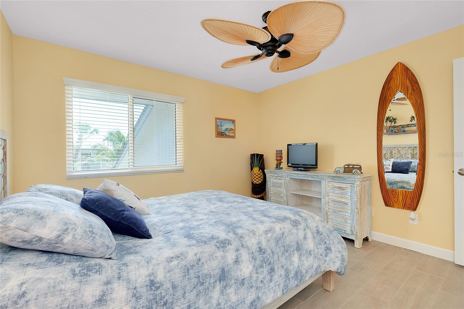 Sarasota, Florida, 34242, United States, 3 Bedrooms Bedrooms, ,2 BathroomsBathrooms,Residential,Active,1987232