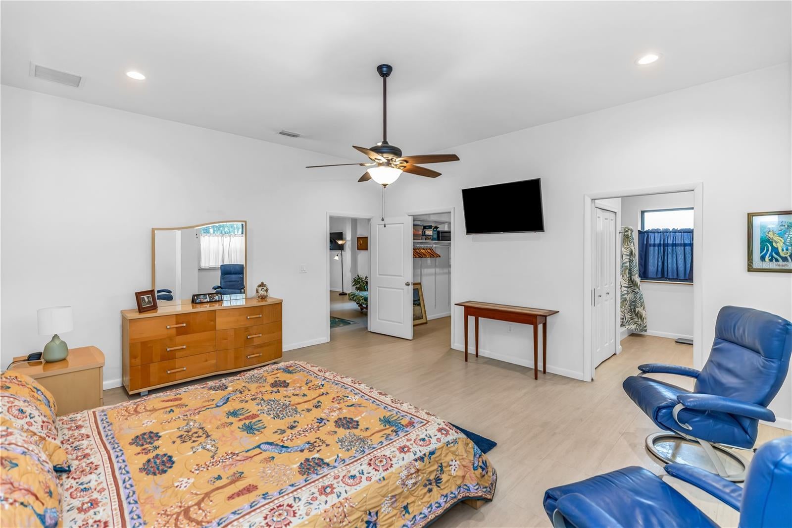 Crystal River, Florida, 34428, United States, 6 Bedrooms Bedrooms, ,5 BathroomsBathrooms,Residential,Active,1945058