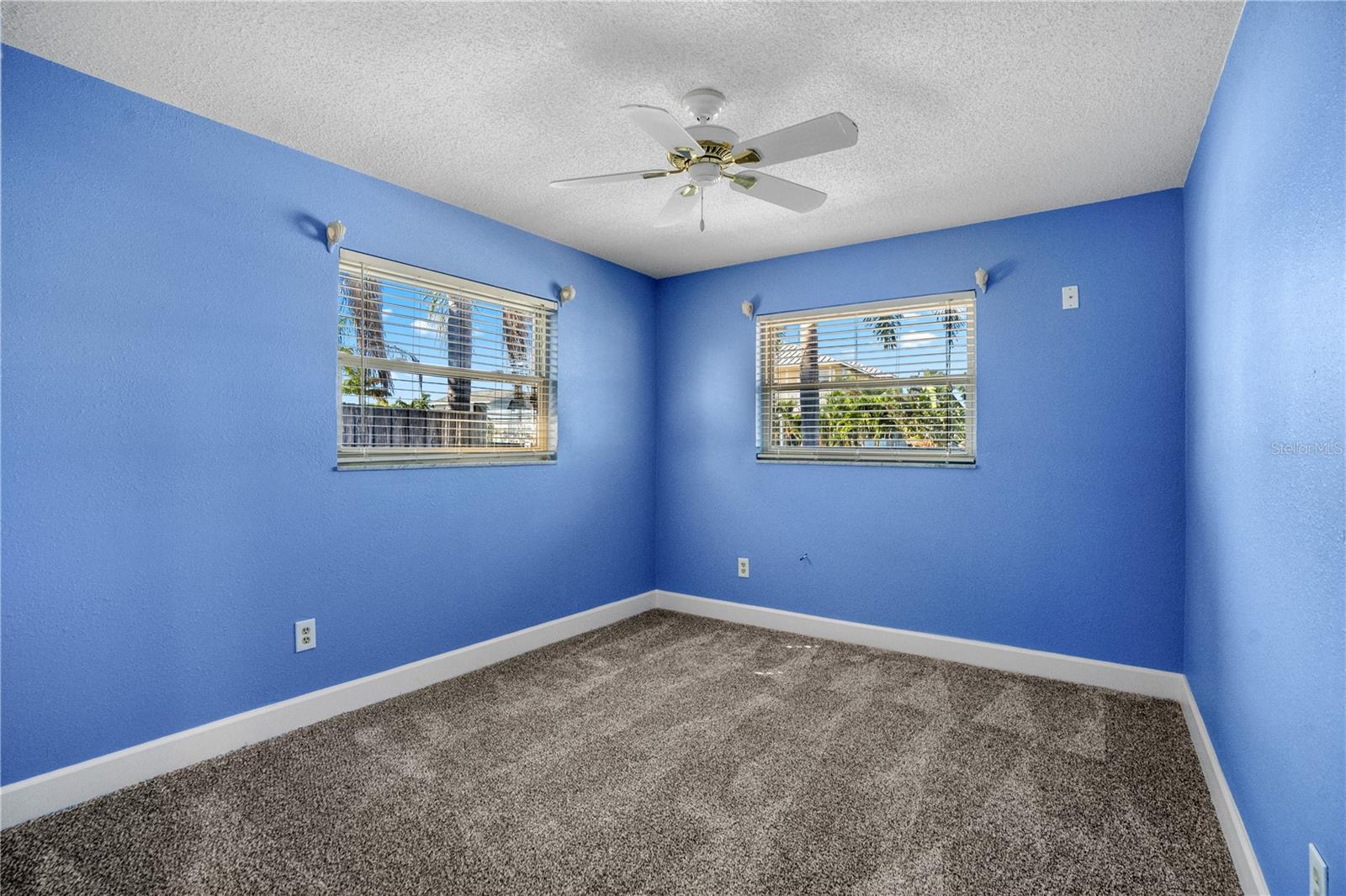 Dunedin, Florida, 34698, United States, 4 Bedrooms Bedrooms, ,2 BathroomsBathrooms,Residential,Active,2002663