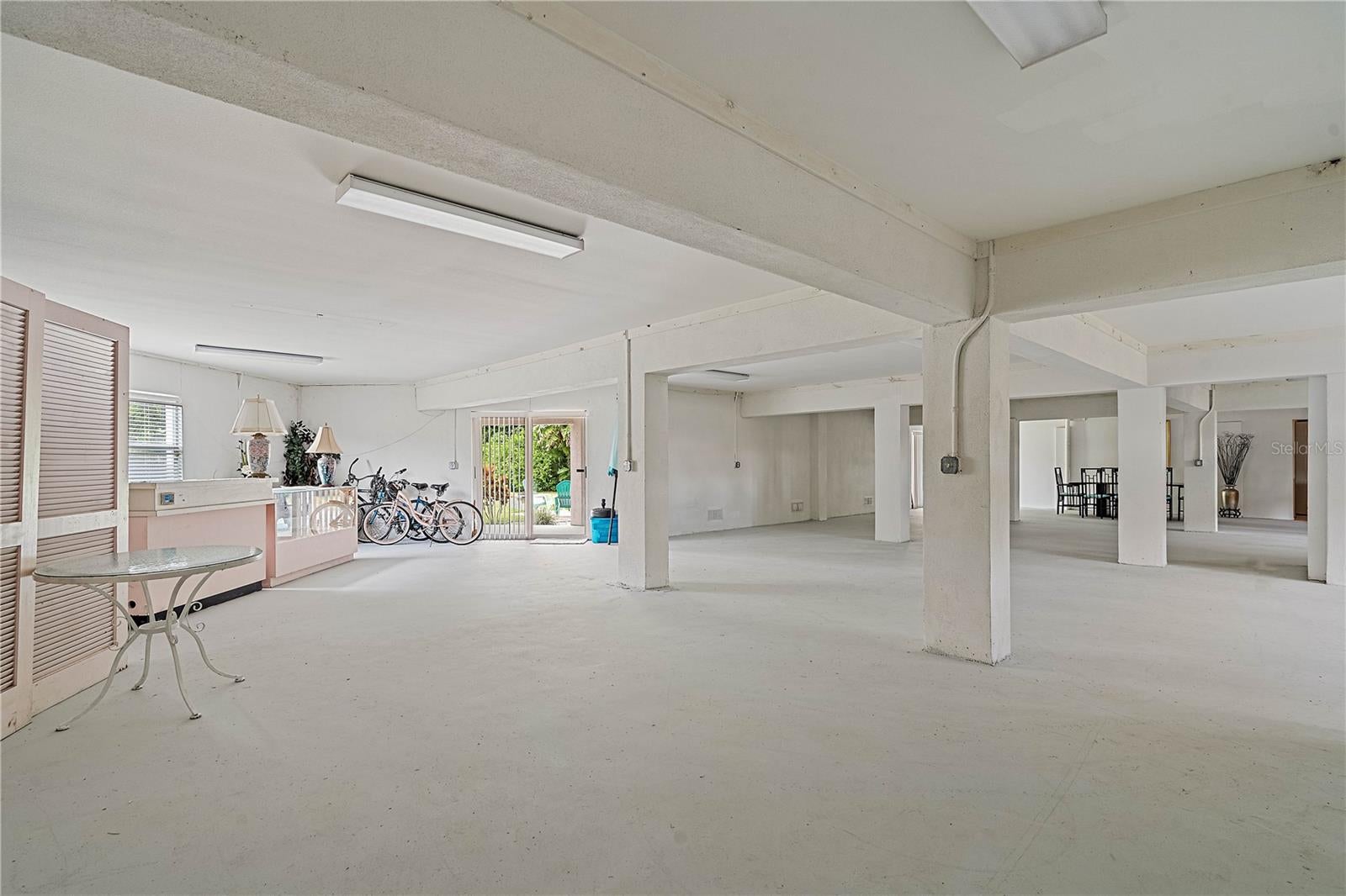 St Petersburg, Florida, 33715, United States, 5 Bedrooms Bedrooms, ,5 BathroomsBathrooms,Residential,Active,1942385