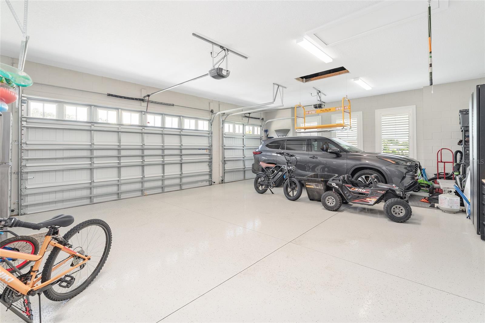 Oxford, Florida, 34484, United States, 4 Bedrooms Bedrooms, ,3 BathroomsBathrooms,Residential,Active,1936399