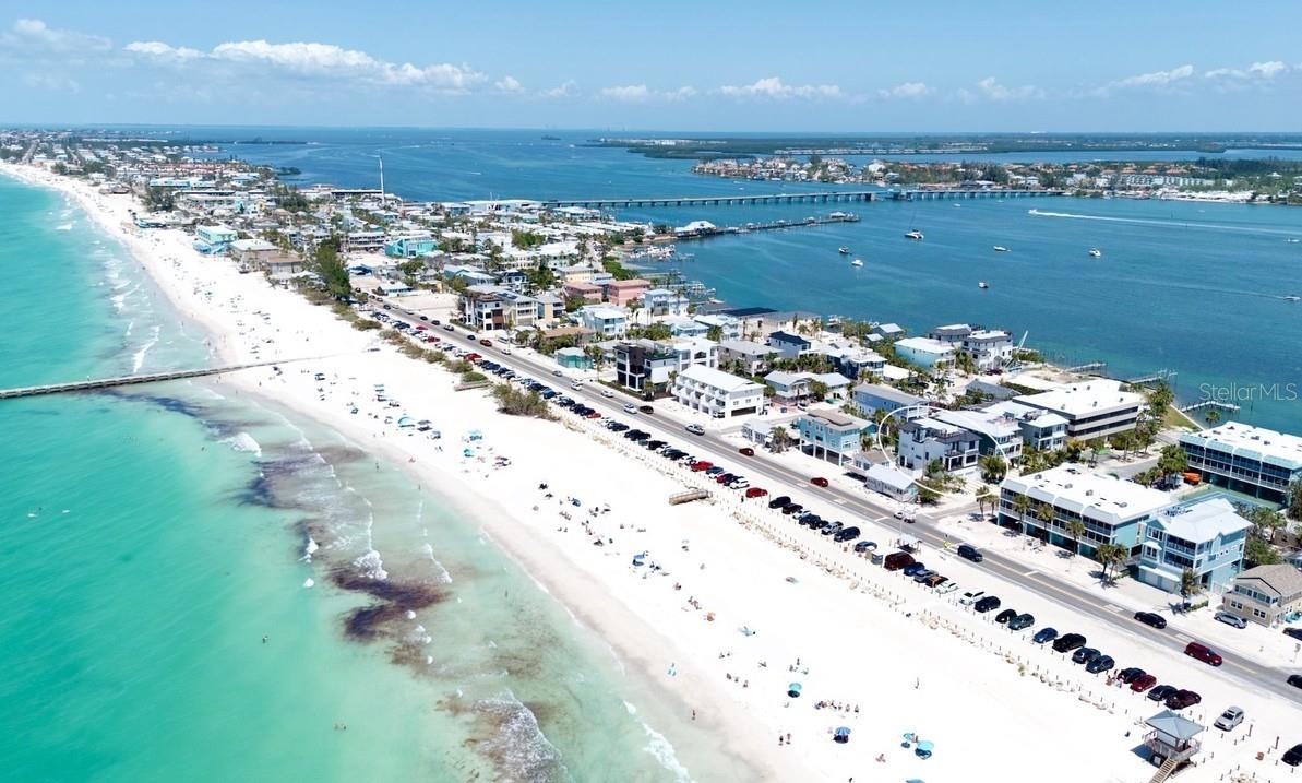 Bradenton Beach, Florida, 34217, United States, 7 Bedrooms Bedrooms, ,8 BathroomsBathrooms,Residential,Active,1929473