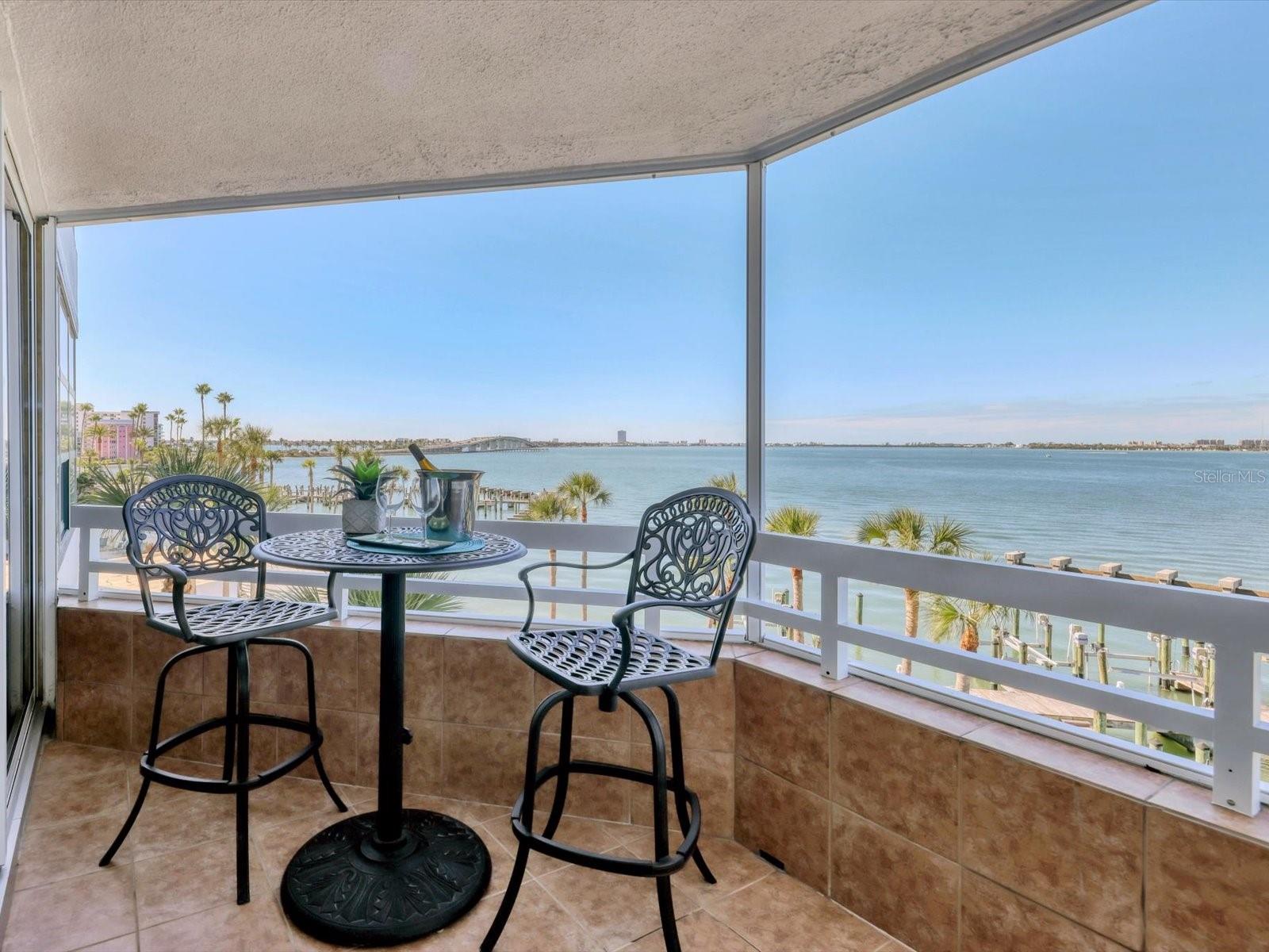 Sarasota, Florida, 34236, United States, 2 Bedrooms Bedrooms, ,2 BathroomsBathrooms,Residential,Active,1987245