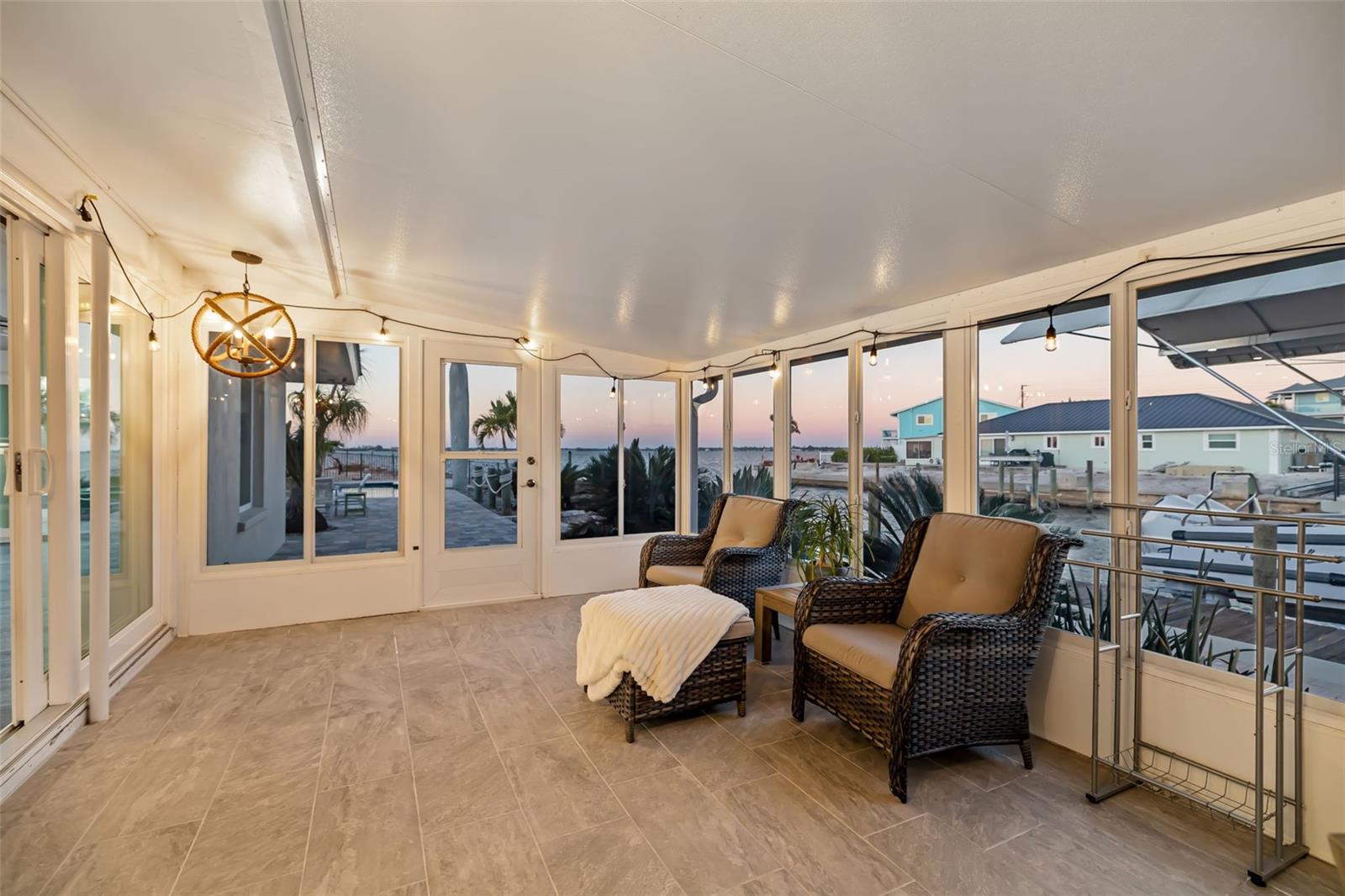 Bradenton, Florida, 34210, United States, 3 Bedrooms Bedrooms, ,3 BathroomsBathrooms,Residential,Active,1993663